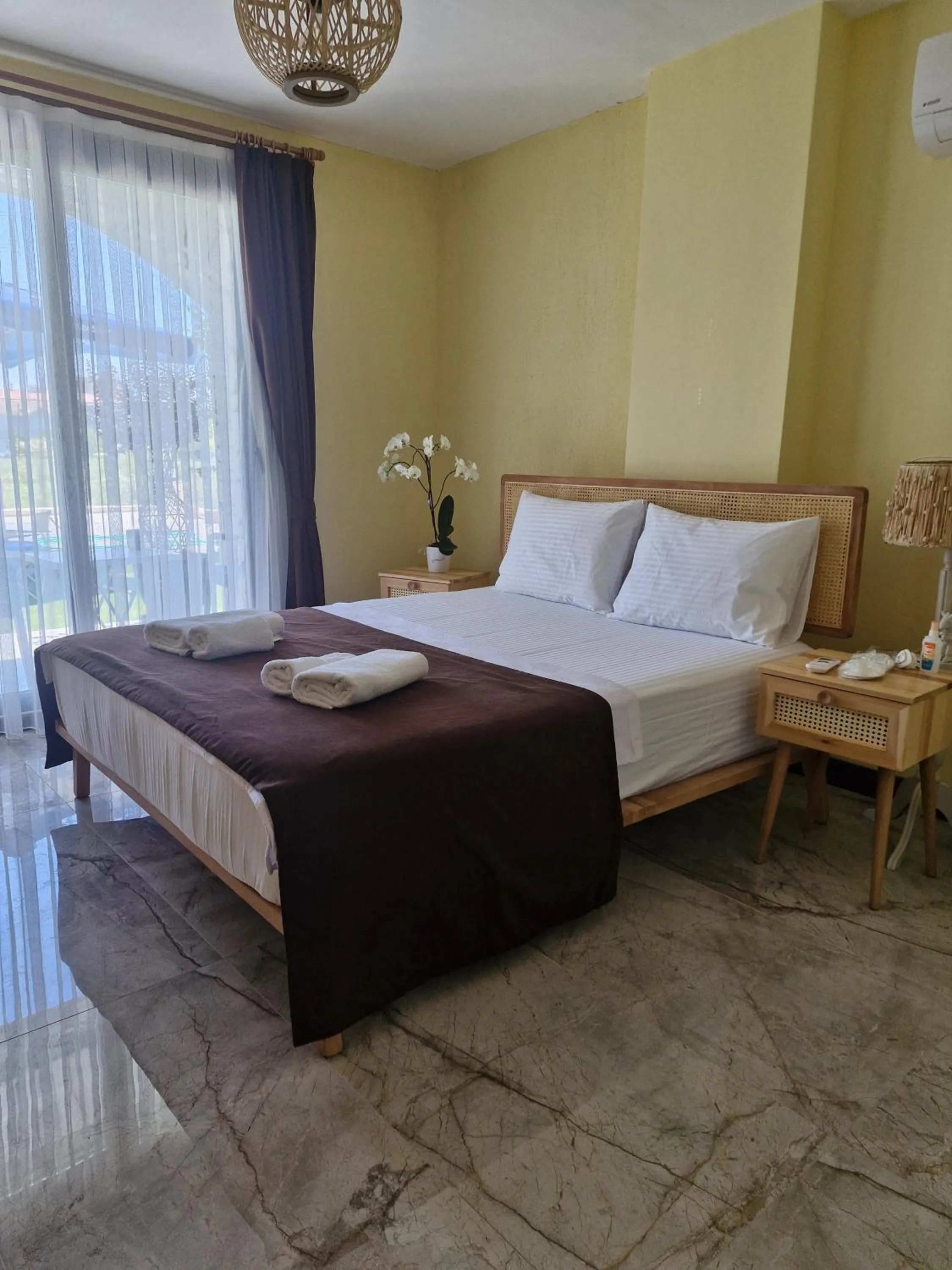 Bed in Velder House Urla