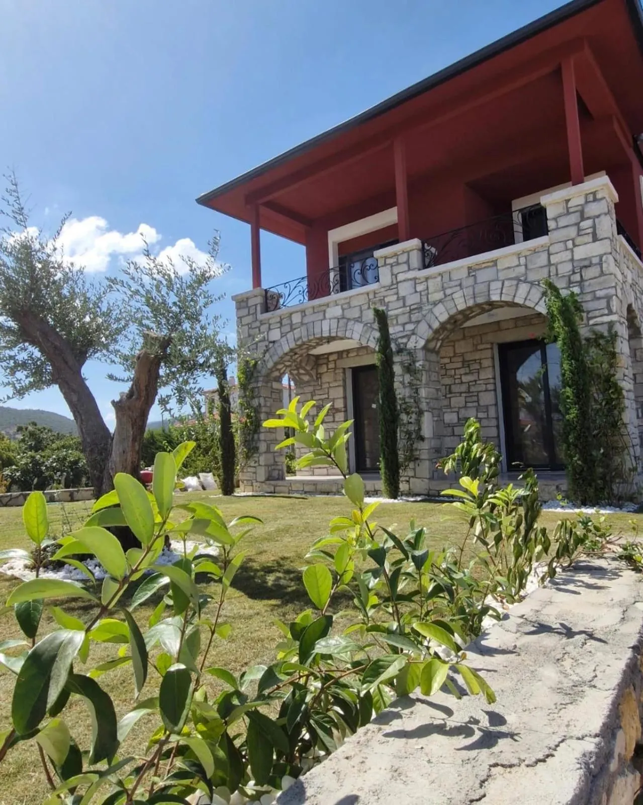 Property building in Velder House Urla