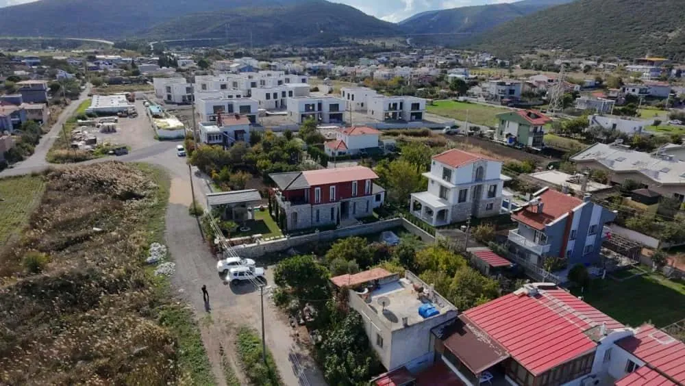 Property building in Velder House Urla