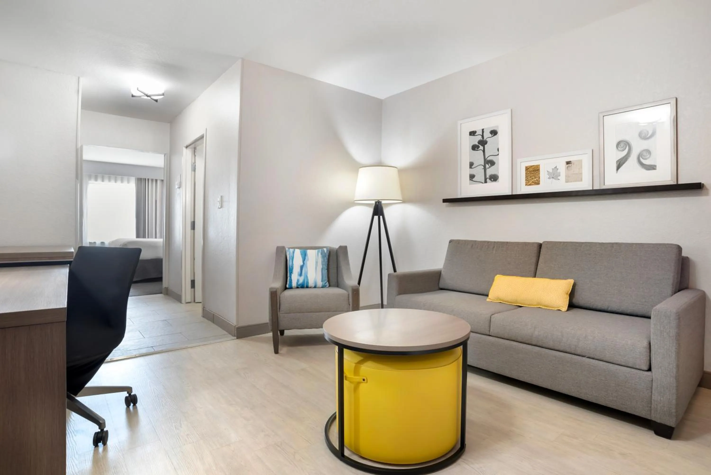 Living room in Comfort Inn & Suites Slidell - New Orleans Area