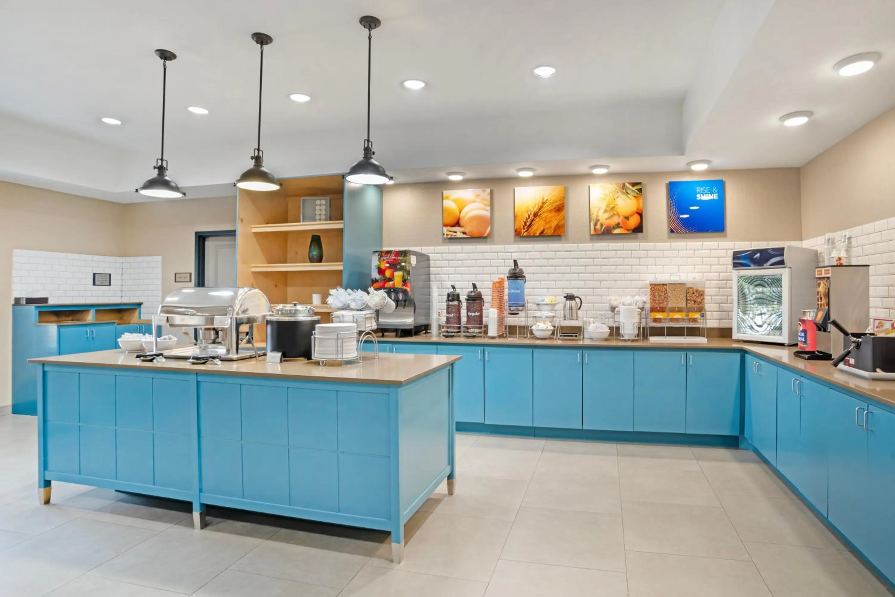 Breakfast in Comfort Inn & Suites Slidell - New Orleans Area