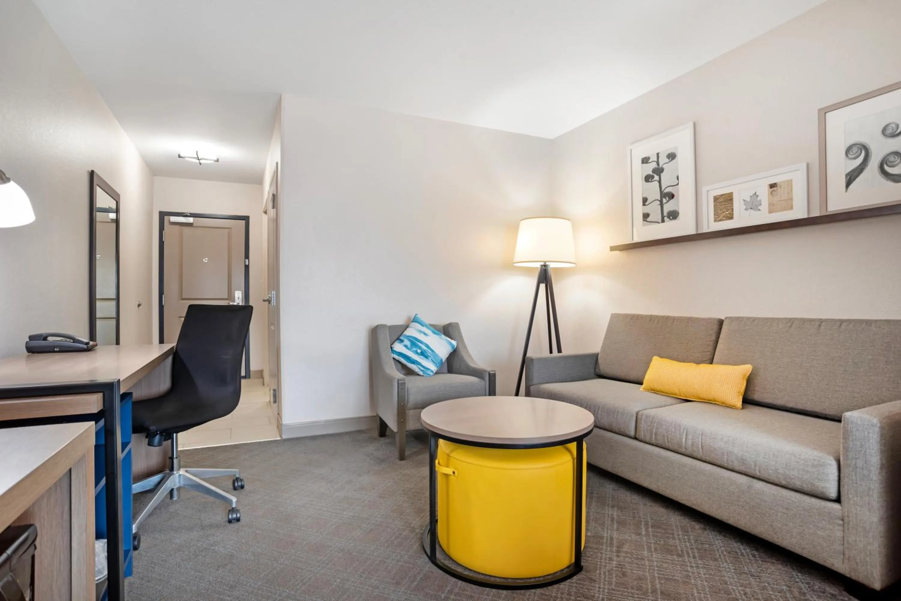 Living room in Comfort Inn & Suites Slidell - New Orleans Area