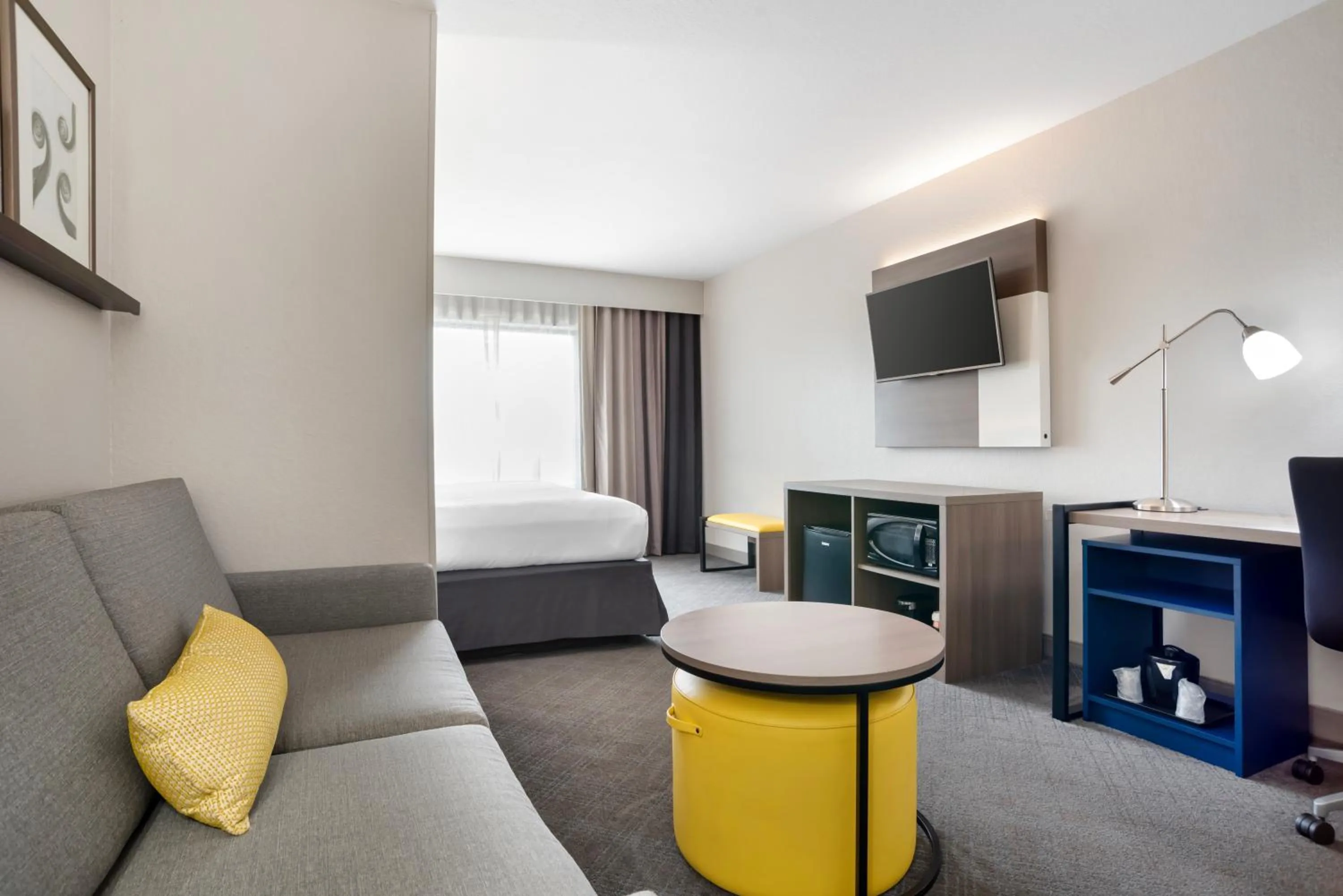 Living room in Comfort Inn & Suites Slidell - New Orleans Area