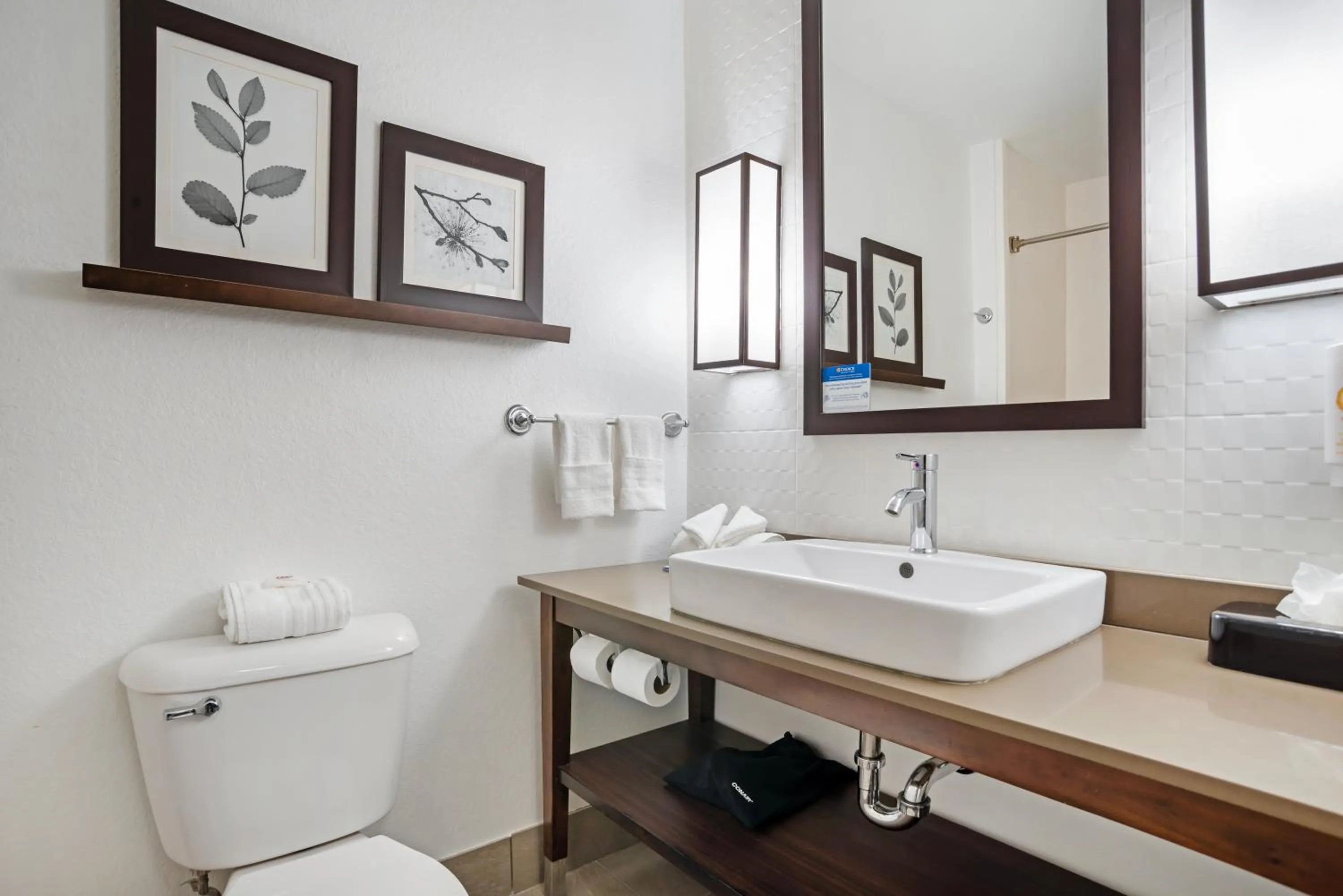 Bathroom in Comfort Inn & Suites Slidell - New Orleans Area