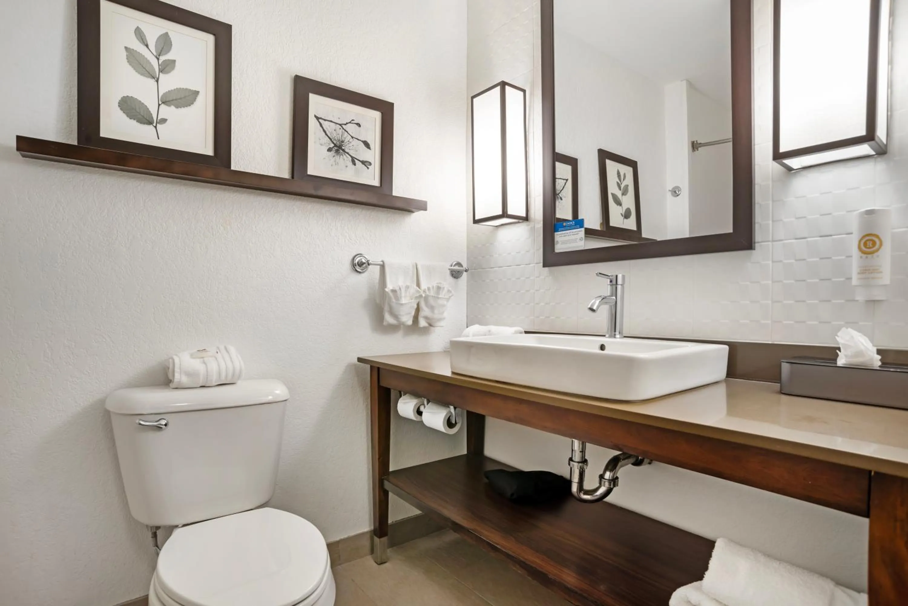 Bathroom in Comfort Inn & Suites Slidell - New Orleans Area