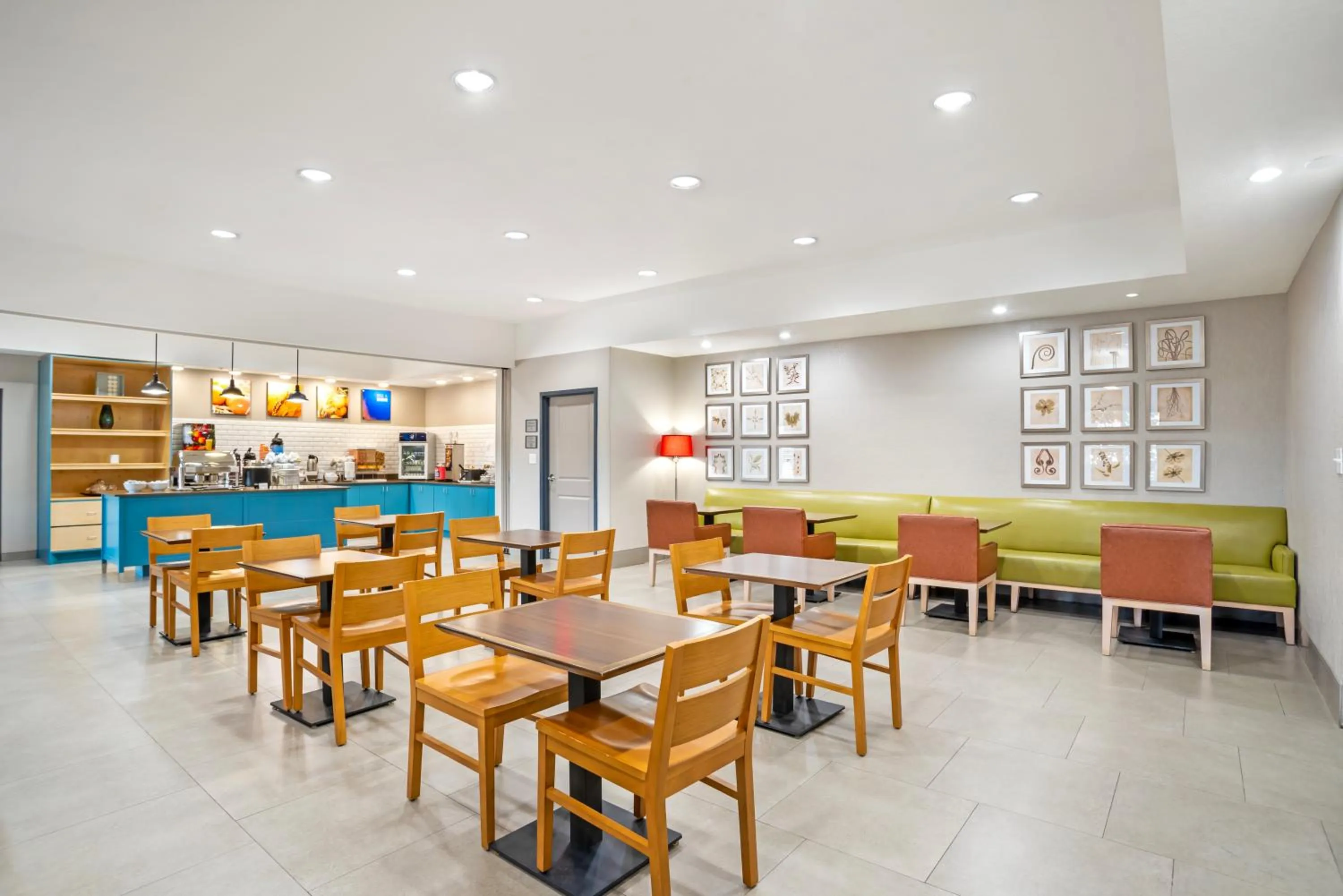 Breakfast in Comfort Inn & Suites Slidell - New Orleans Area