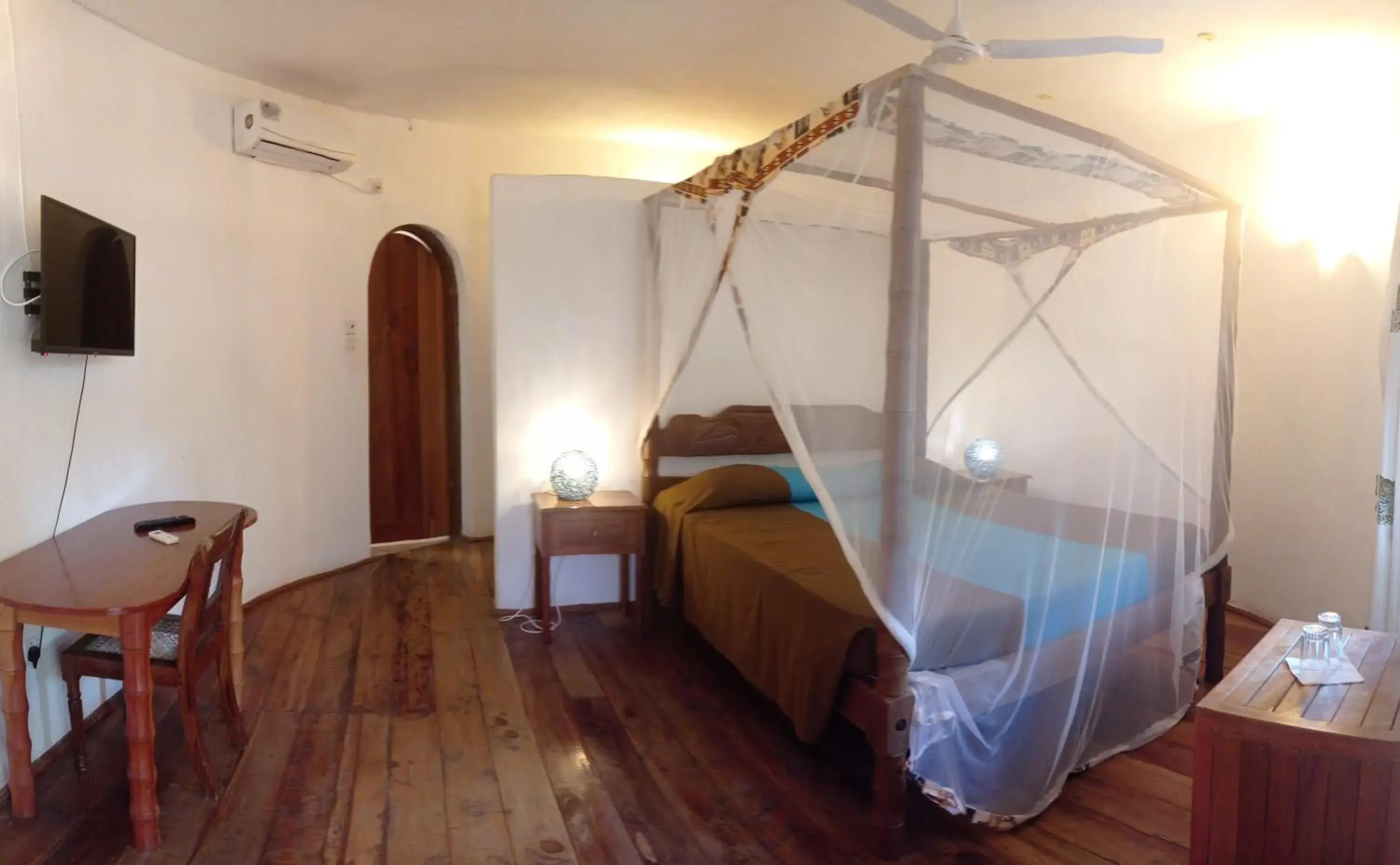 Duara Comfort Room with balcony. - single occupancy in Lily Palm Resort Duara Comfort Room with balcony. - single occupancy in Lily Palm Resort