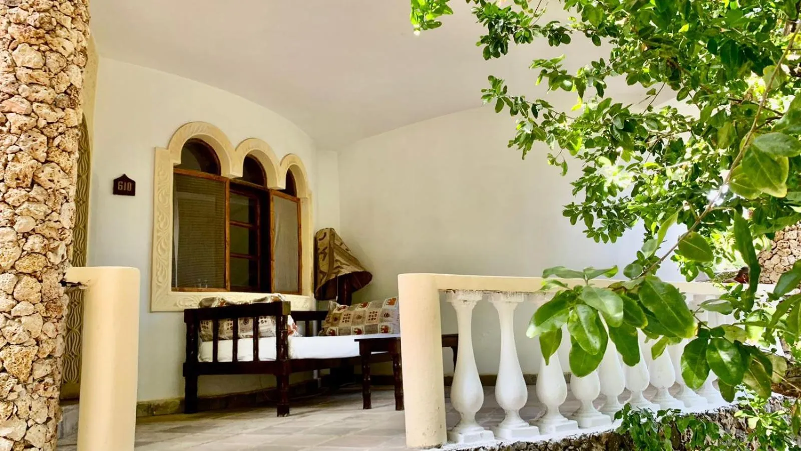 Balcony/Terrace in Lily Palm Resort