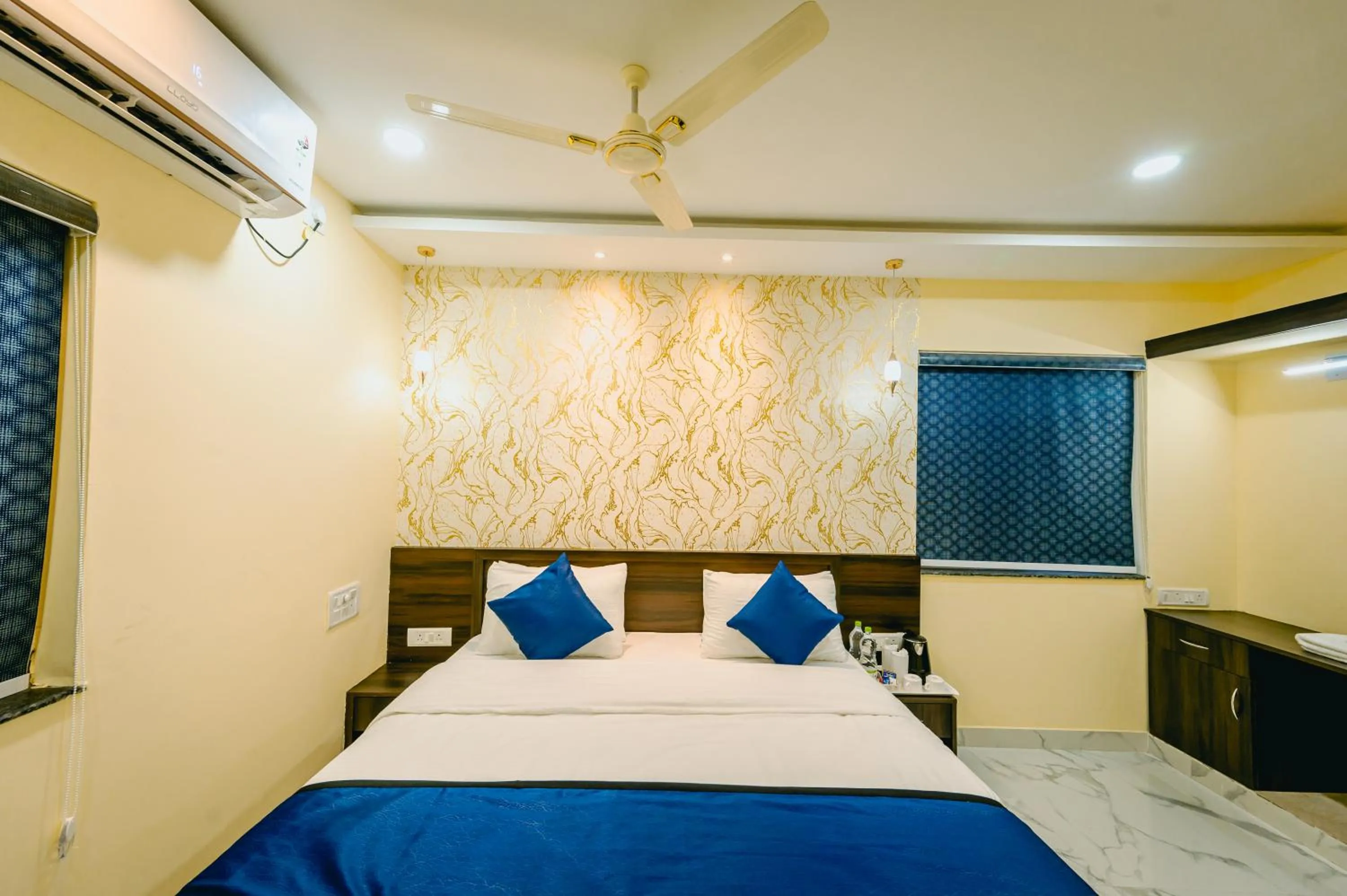 Bed in Livotel Premium Hotel