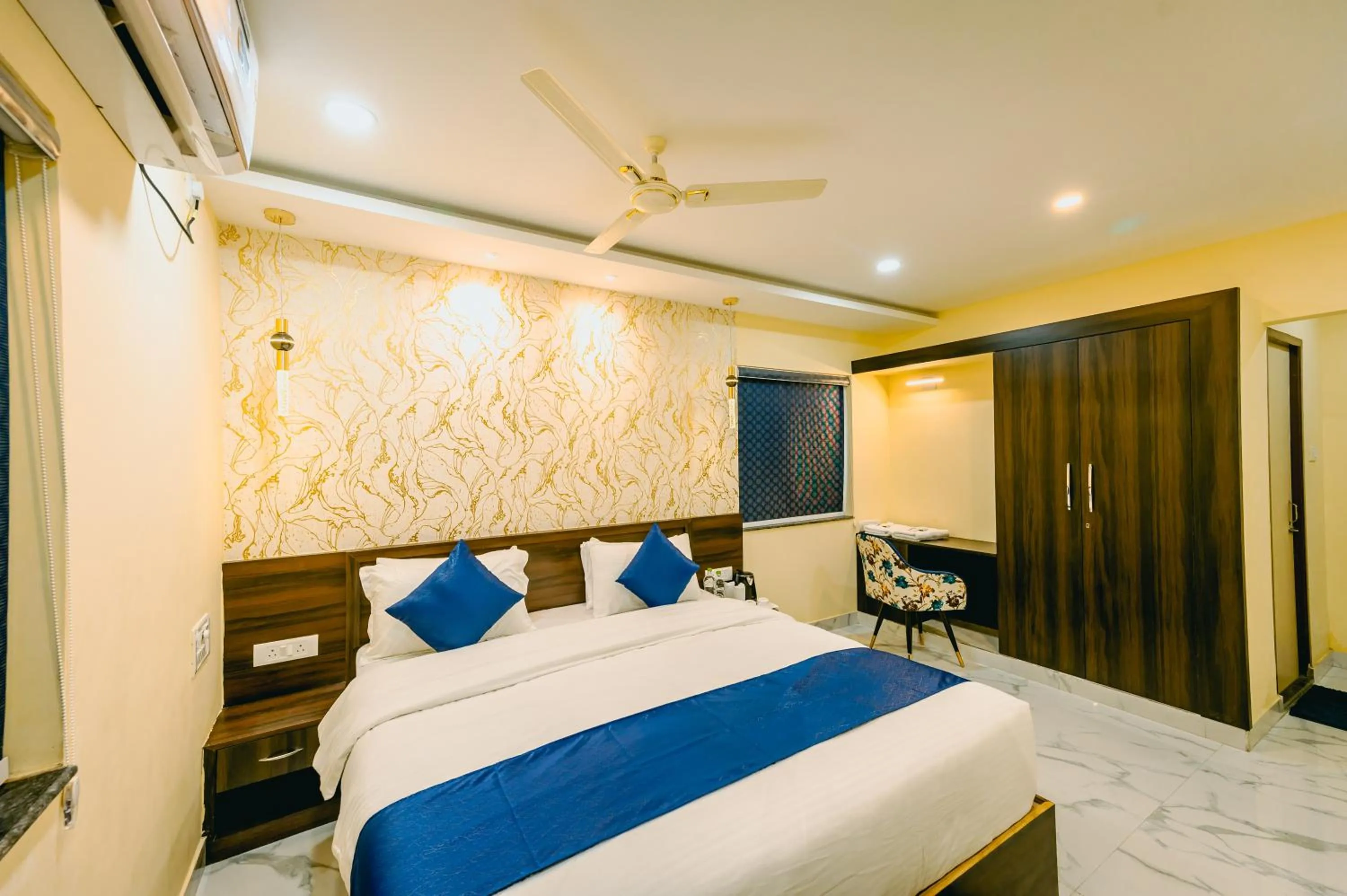 Bed in Livotel Premium Hotel