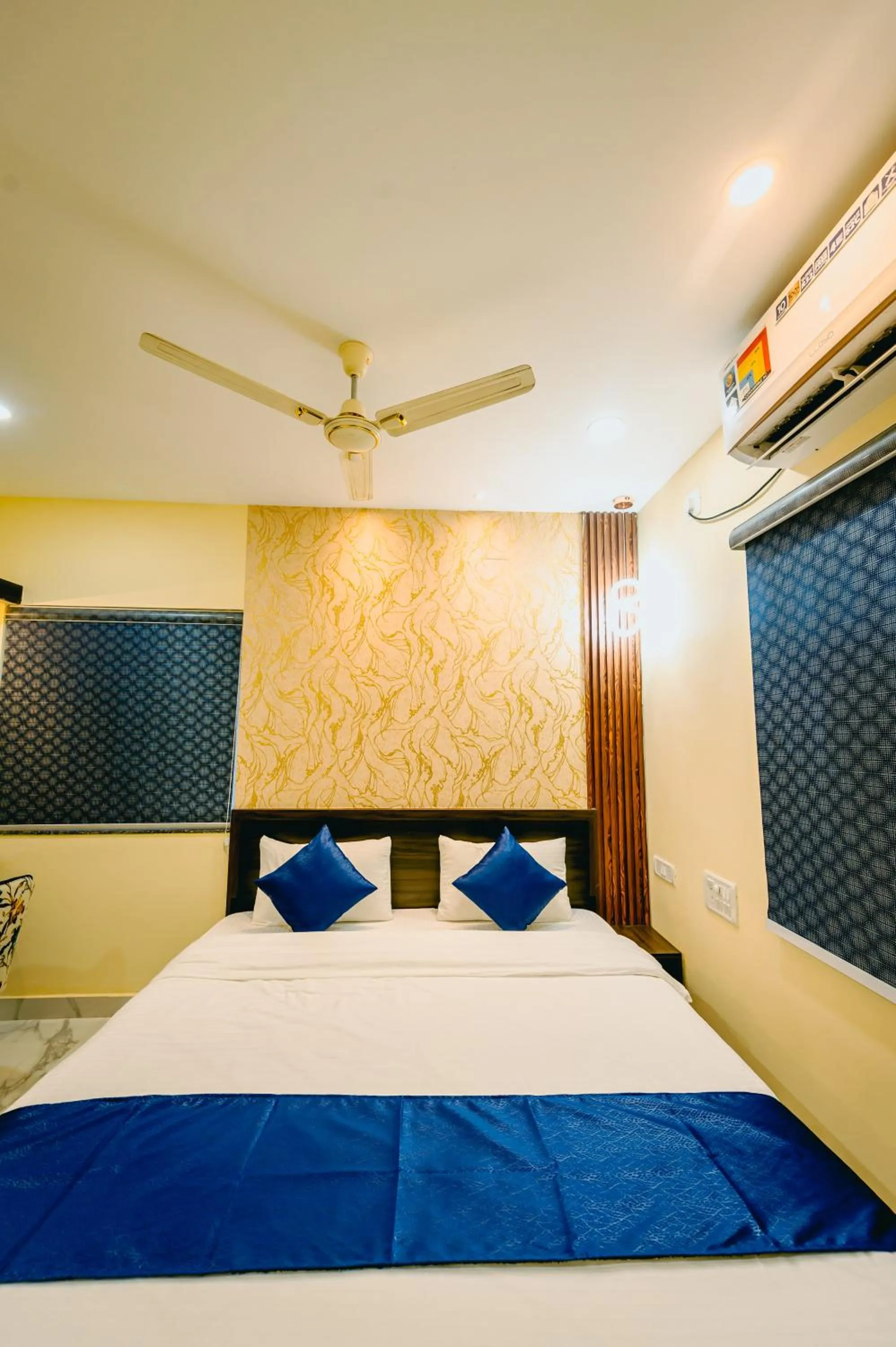 Bedroom, Bed in Livotel Premium Hotel