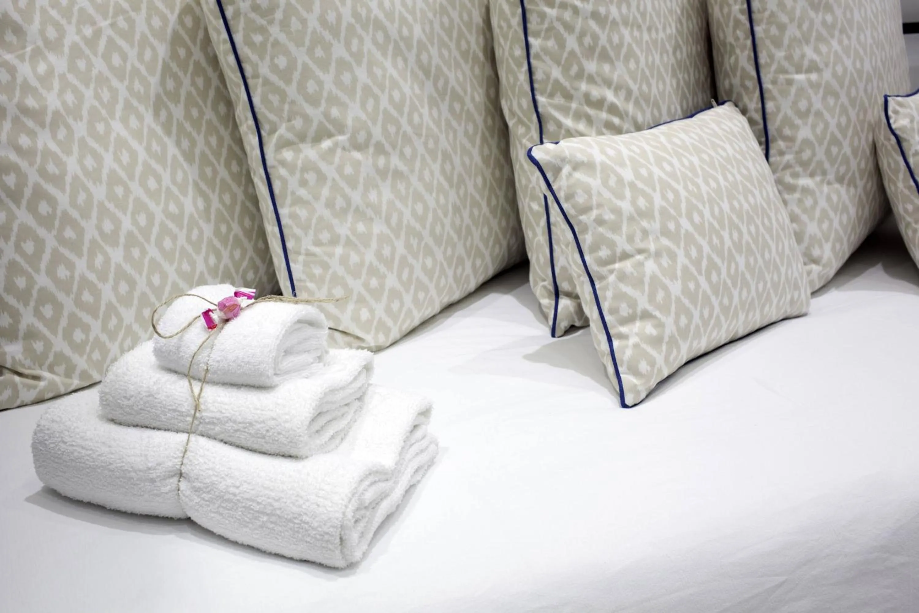 Decorative detail, Bed in Affittacamere Arosio