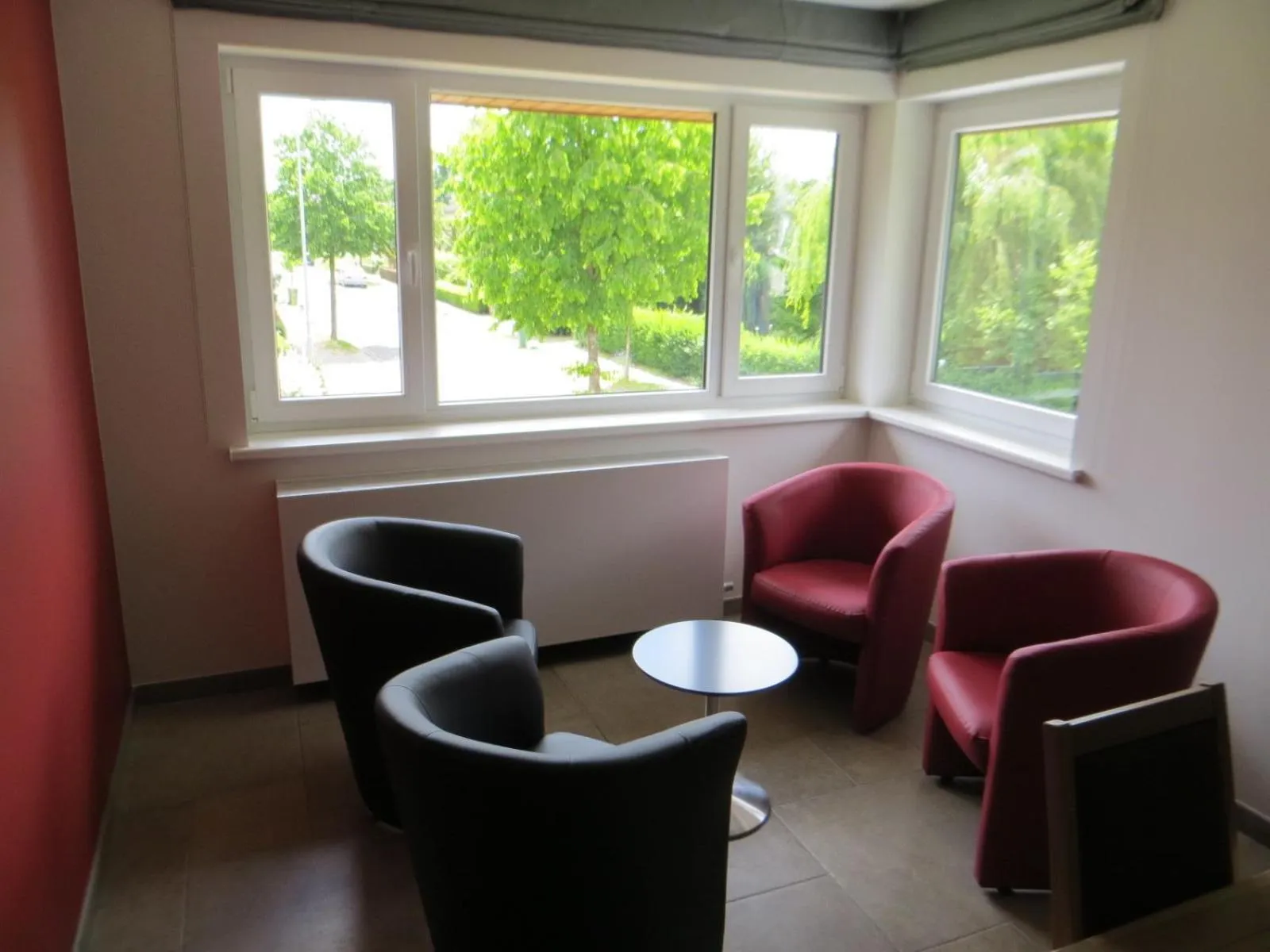 Communal lounge/ TV room in Bed and breakfast Mentari