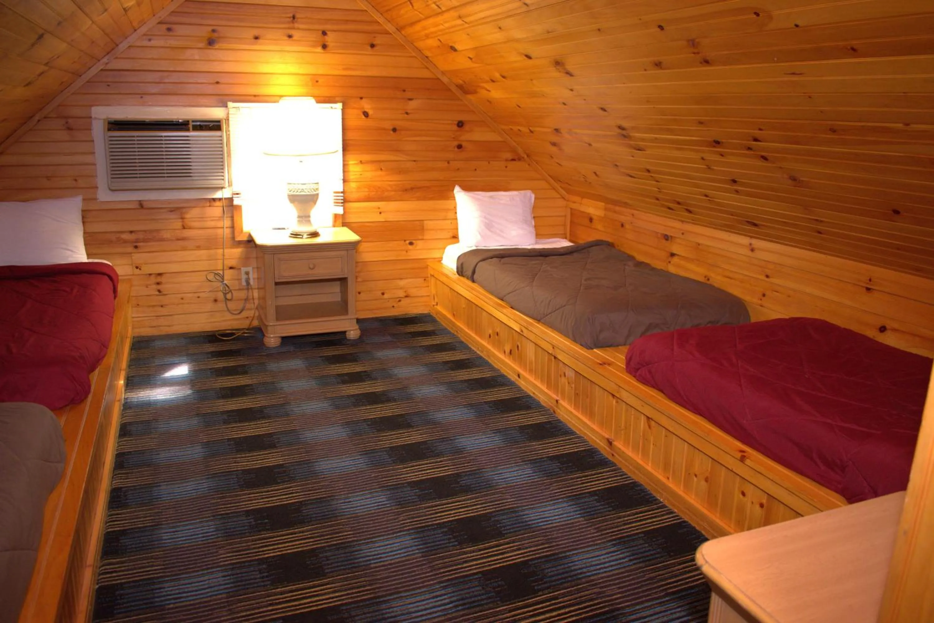 Bed in Pilgrim Inn & Cottages