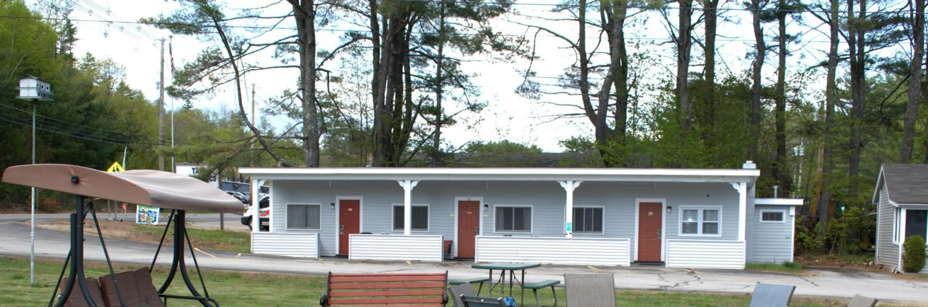 Property building in Pilgrim Inn & Cottages