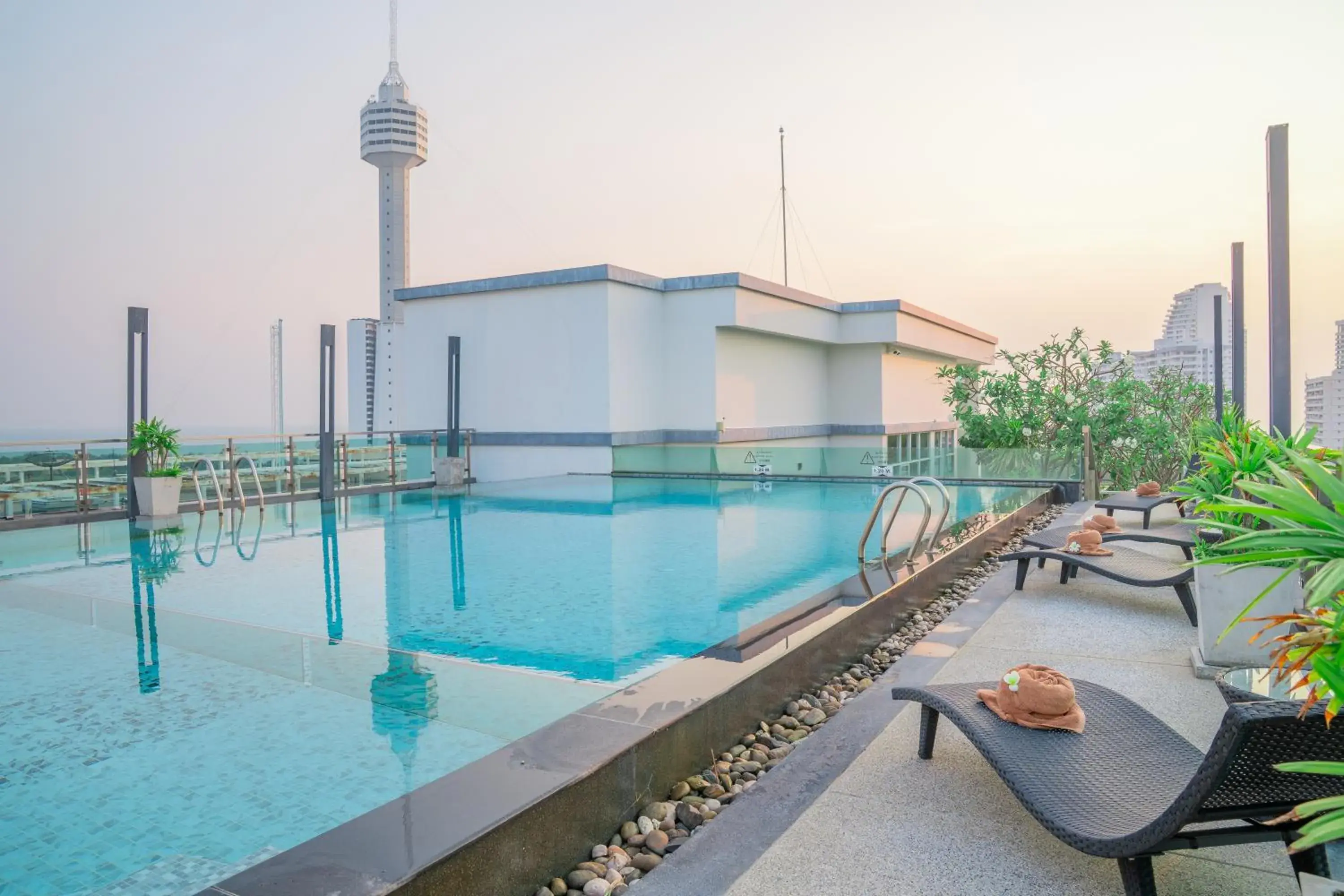 Royal Prince Resort Pattaya Royal Prince Resort Pattaya