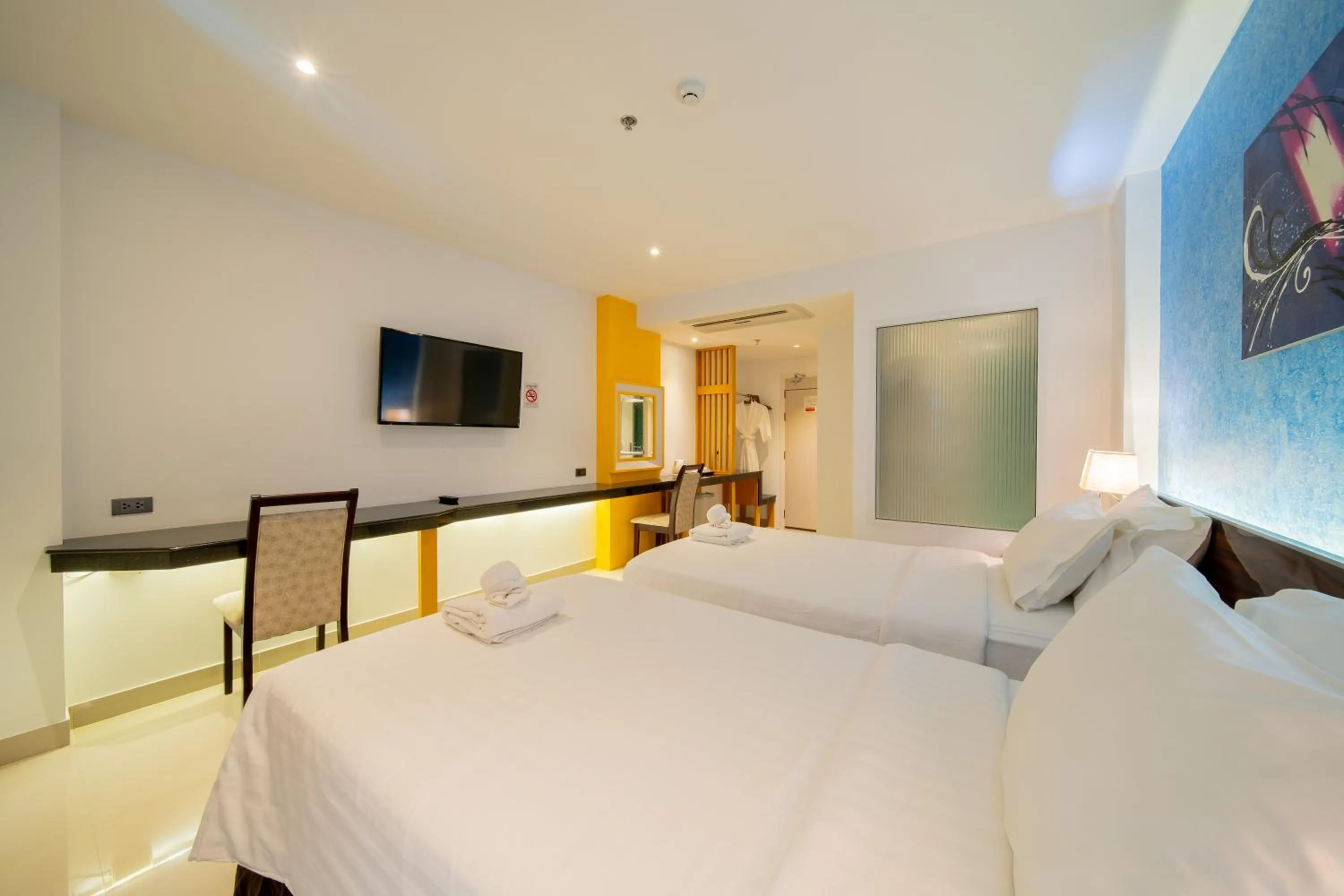 Photo of the whole room, Bed in Royal Prince Resort Pattaya