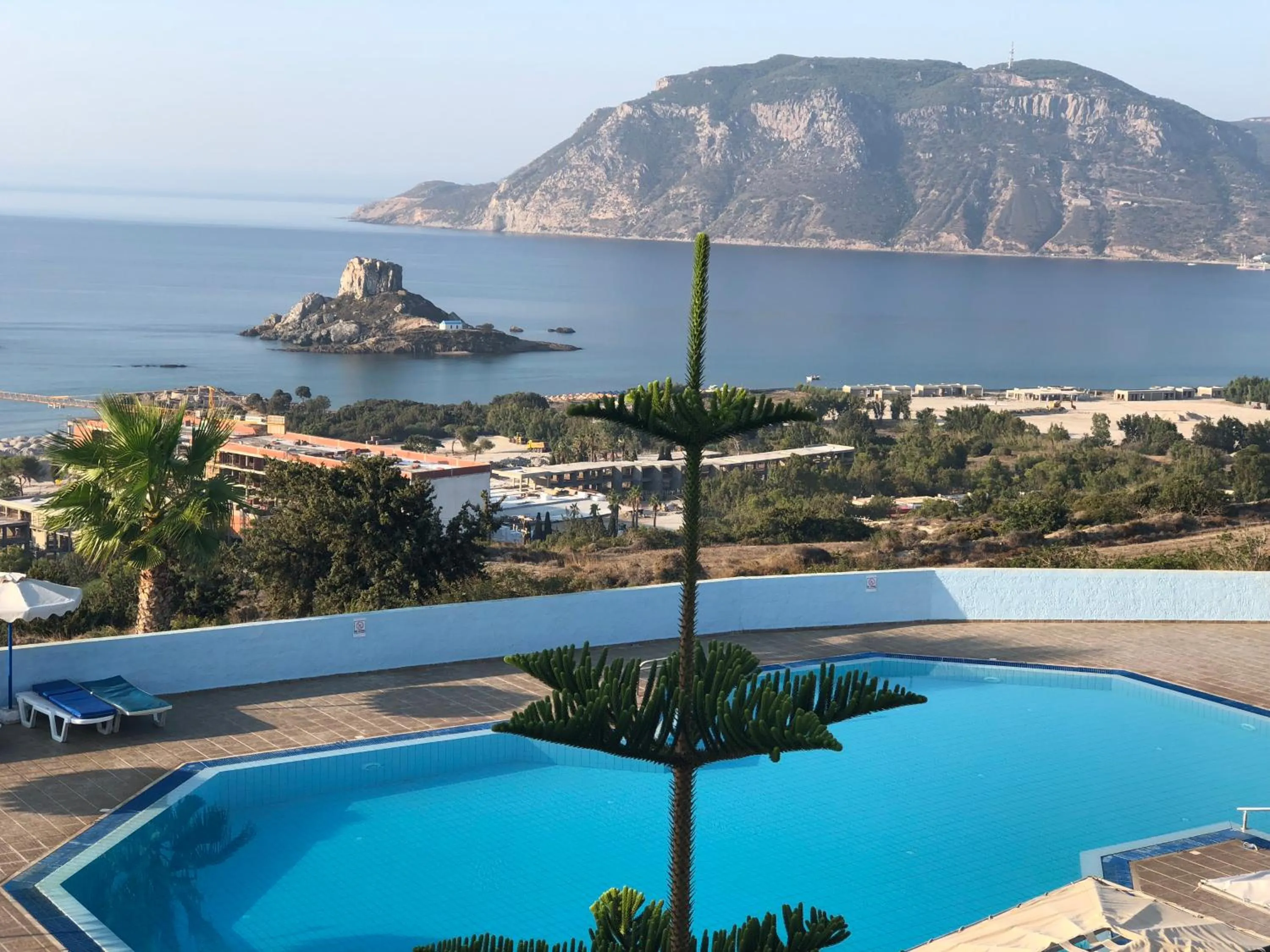 Swimming pool in Pantheon Hotel