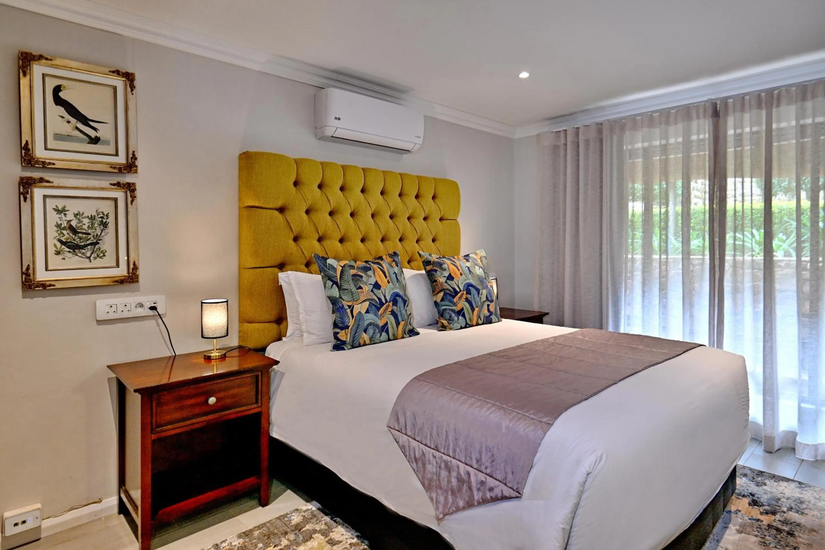 Bed in Black Eagle Hotel & Spa