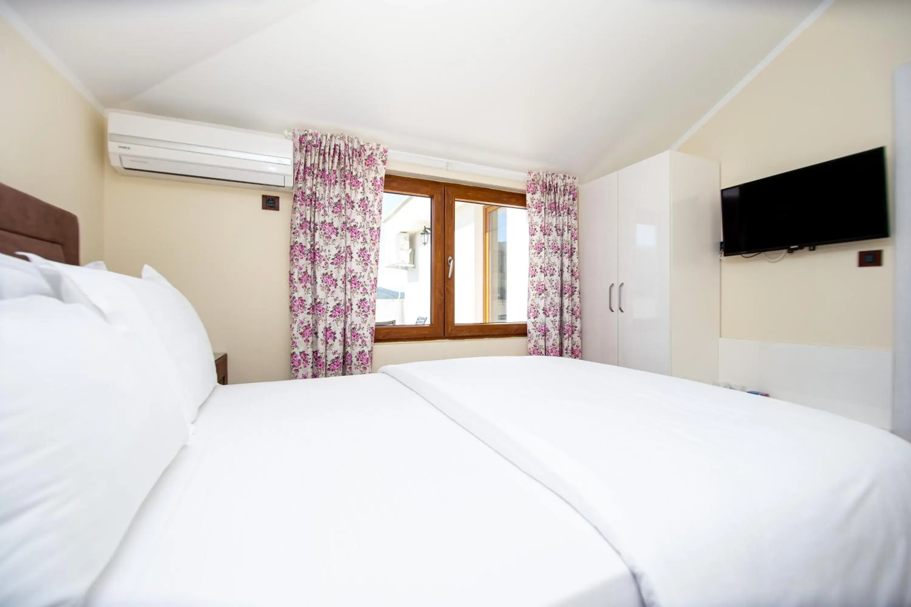 Two-Bedroom Superior Apartment in Hotel Opera Jaz Two-Bedroom Superior Apartment in Hotel Opera Jaz