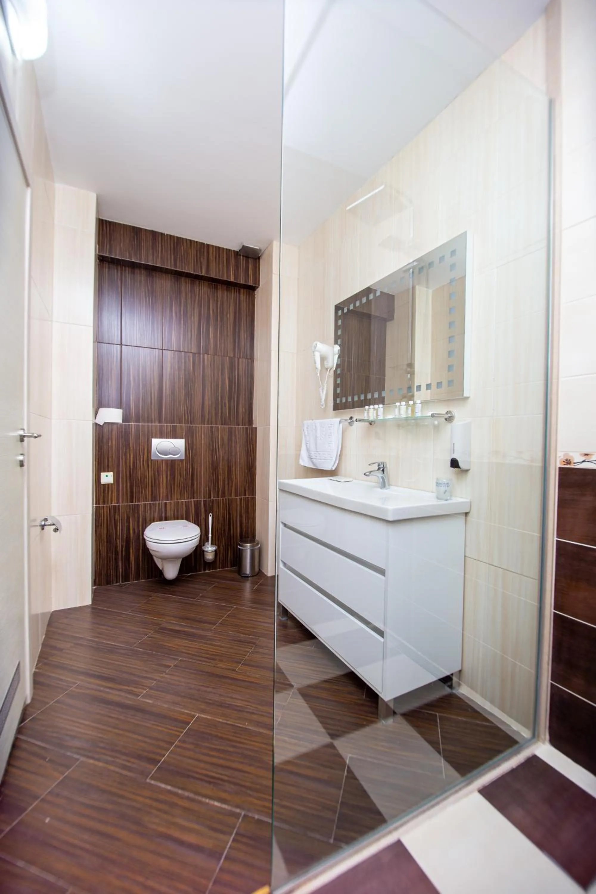 Bathroom in Hotel Opera Jaz