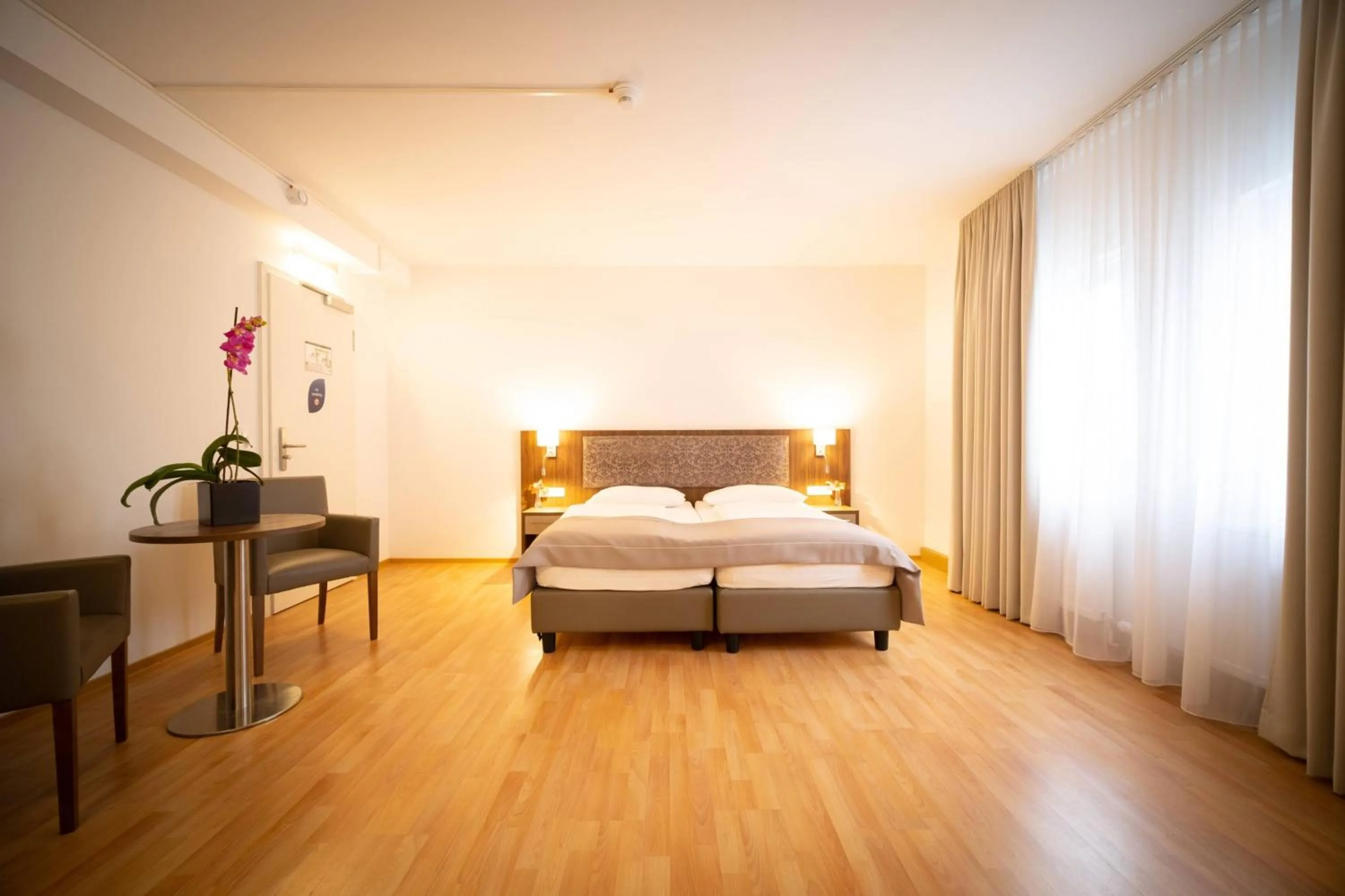 Bed in Anor Hotel & Conference Center Frankfurt Airport