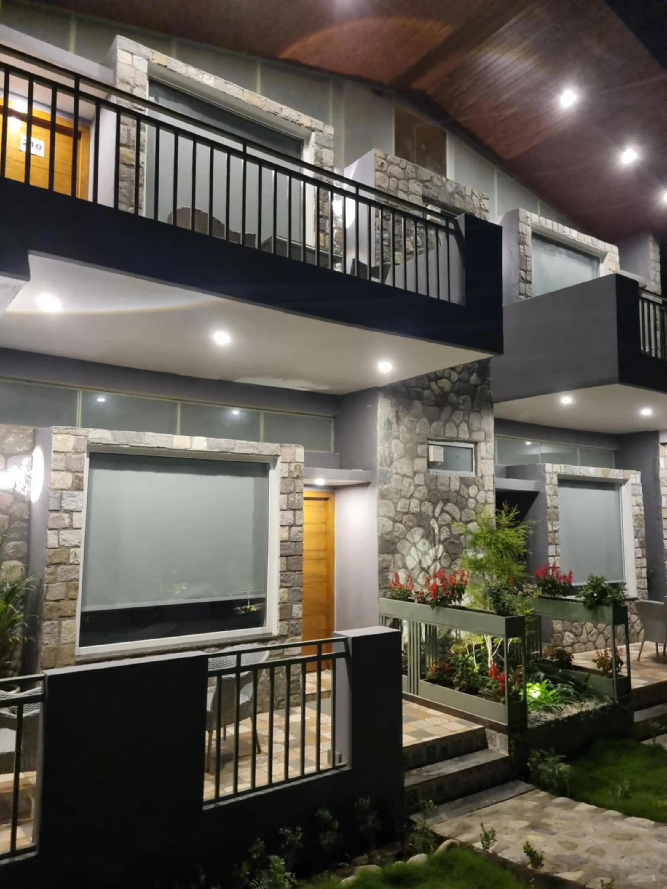 Property building in Ravihans Aranyam - Resort & Restaurant