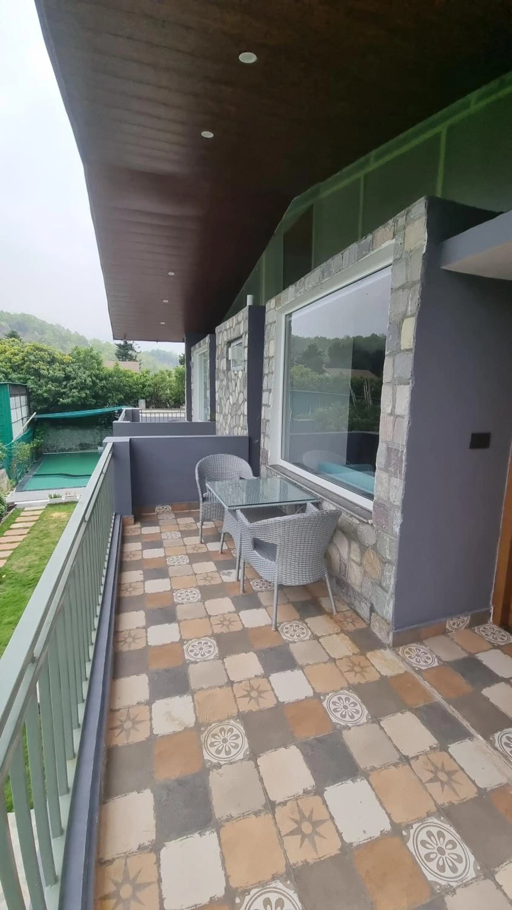 Ravihans Aranyam - Resort & Restaurant