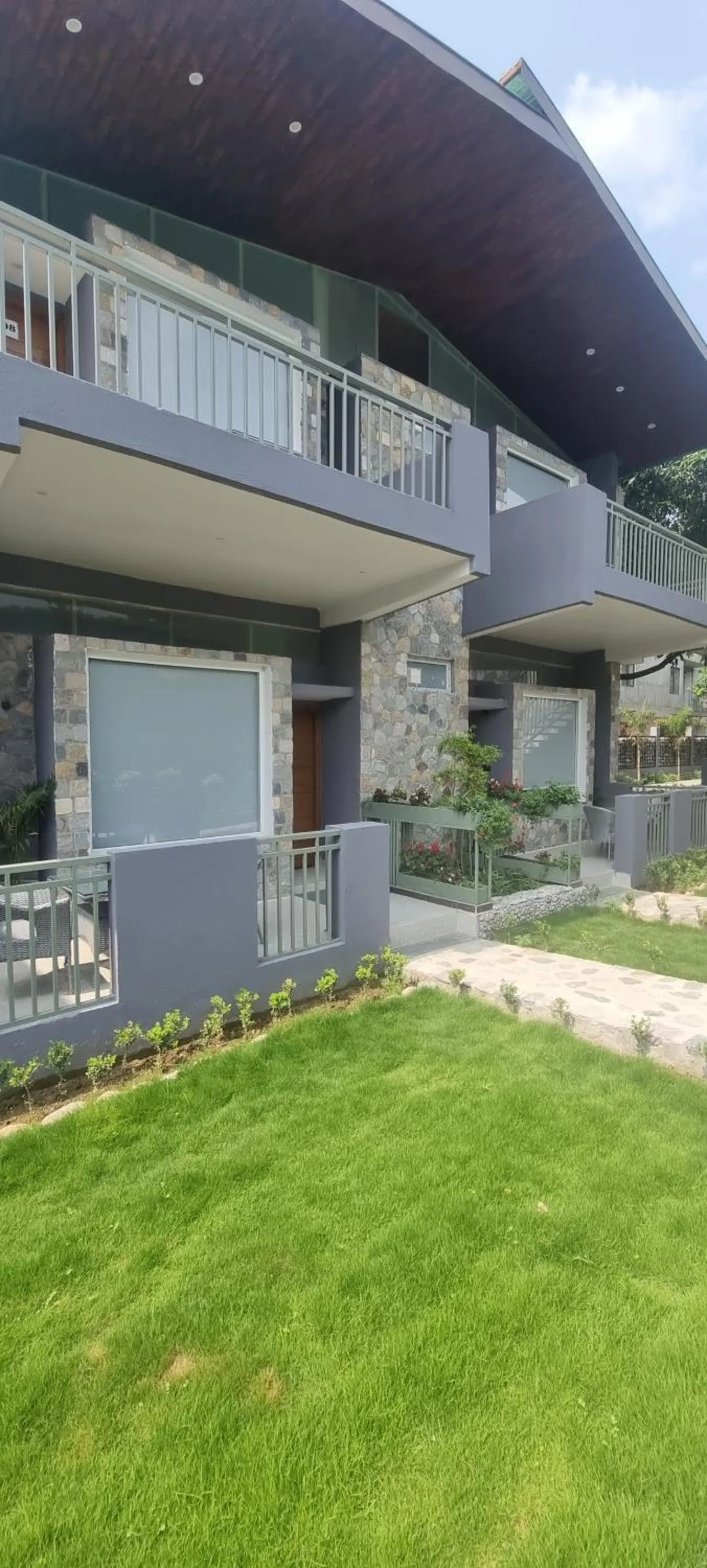 Property building in Ravihans Aranyam - Resort & Restaurant