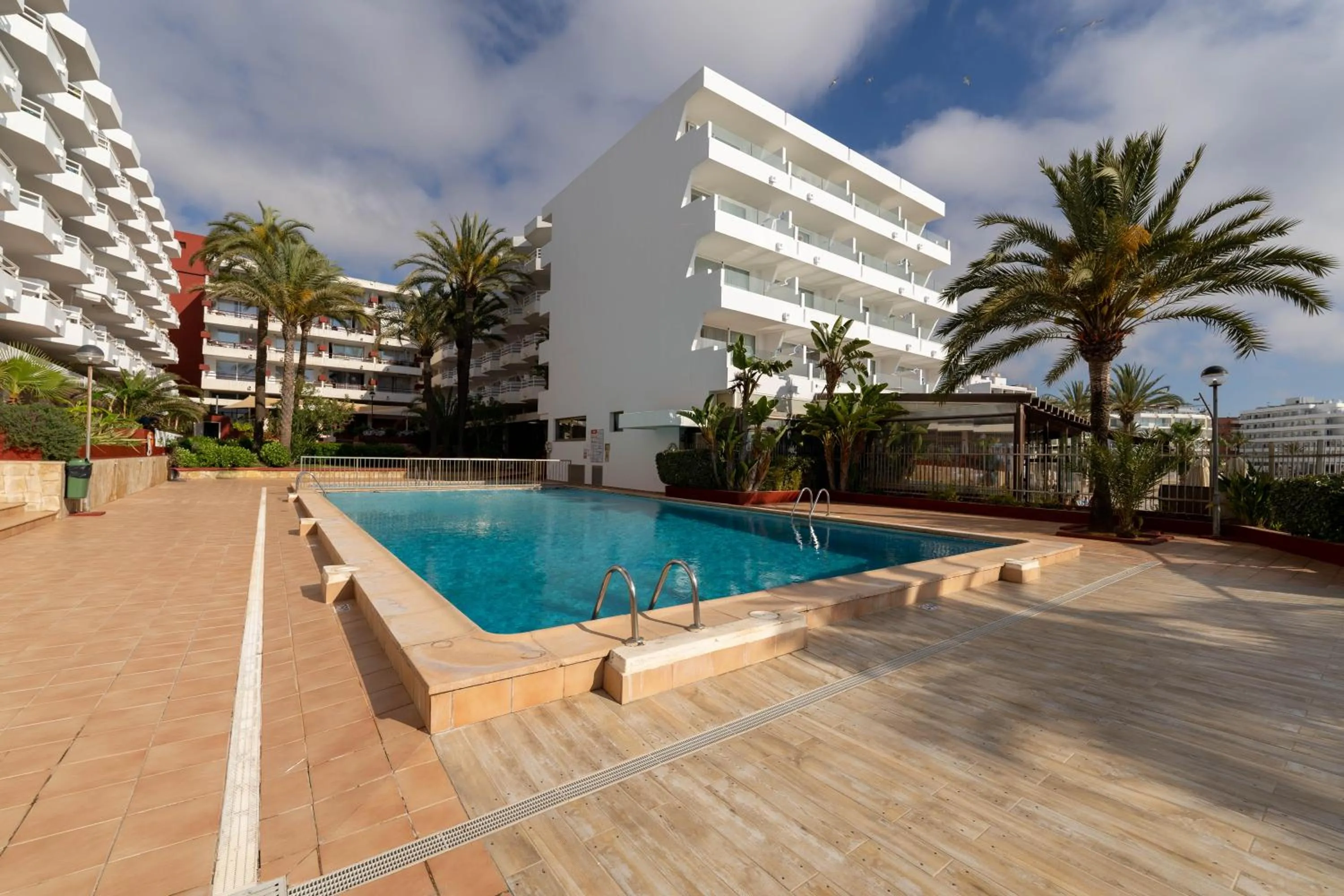 Property building in Apartamentos Llobet Ibiza