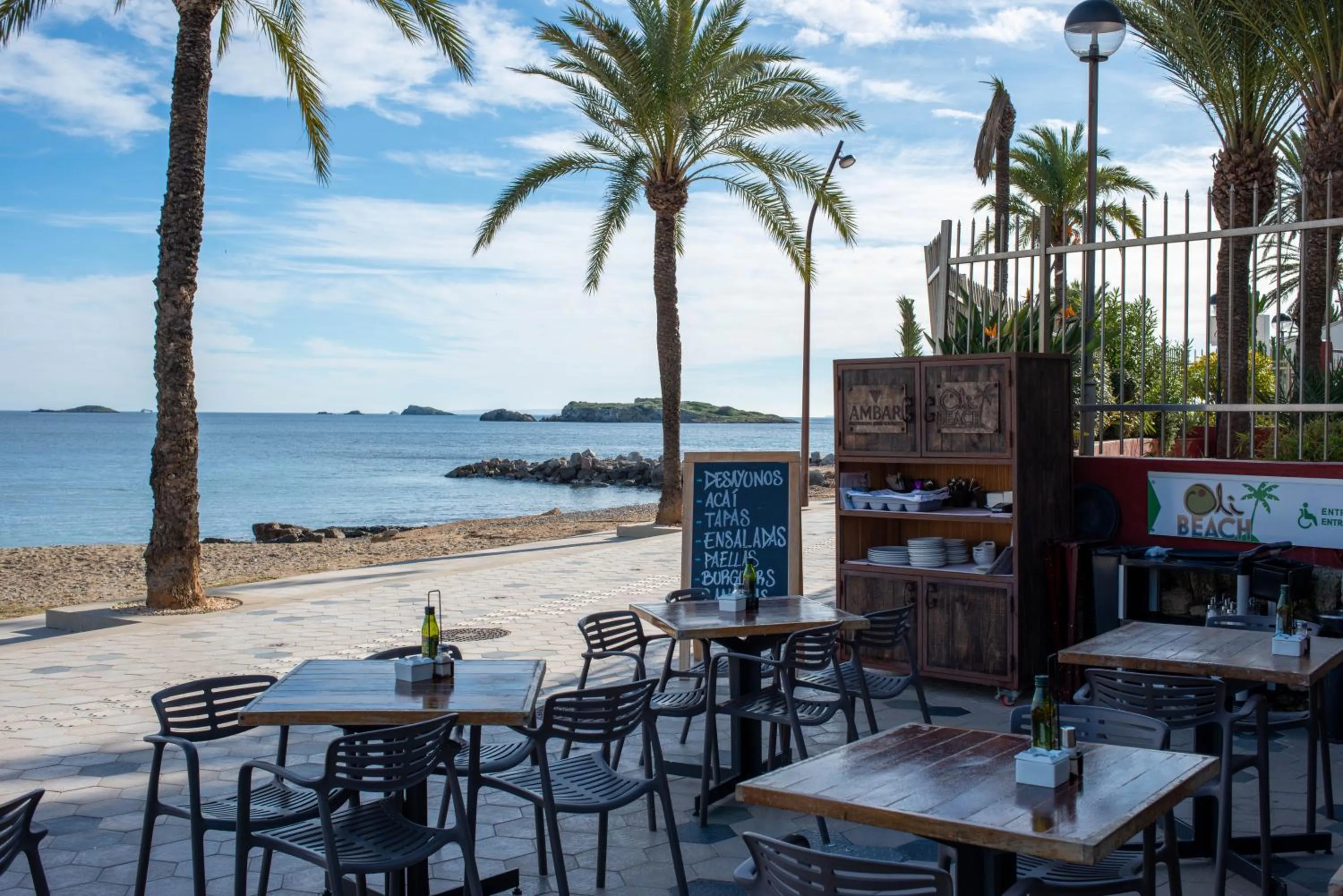 Restaurant/places to eat in Apartamentos Llobet Ibiza