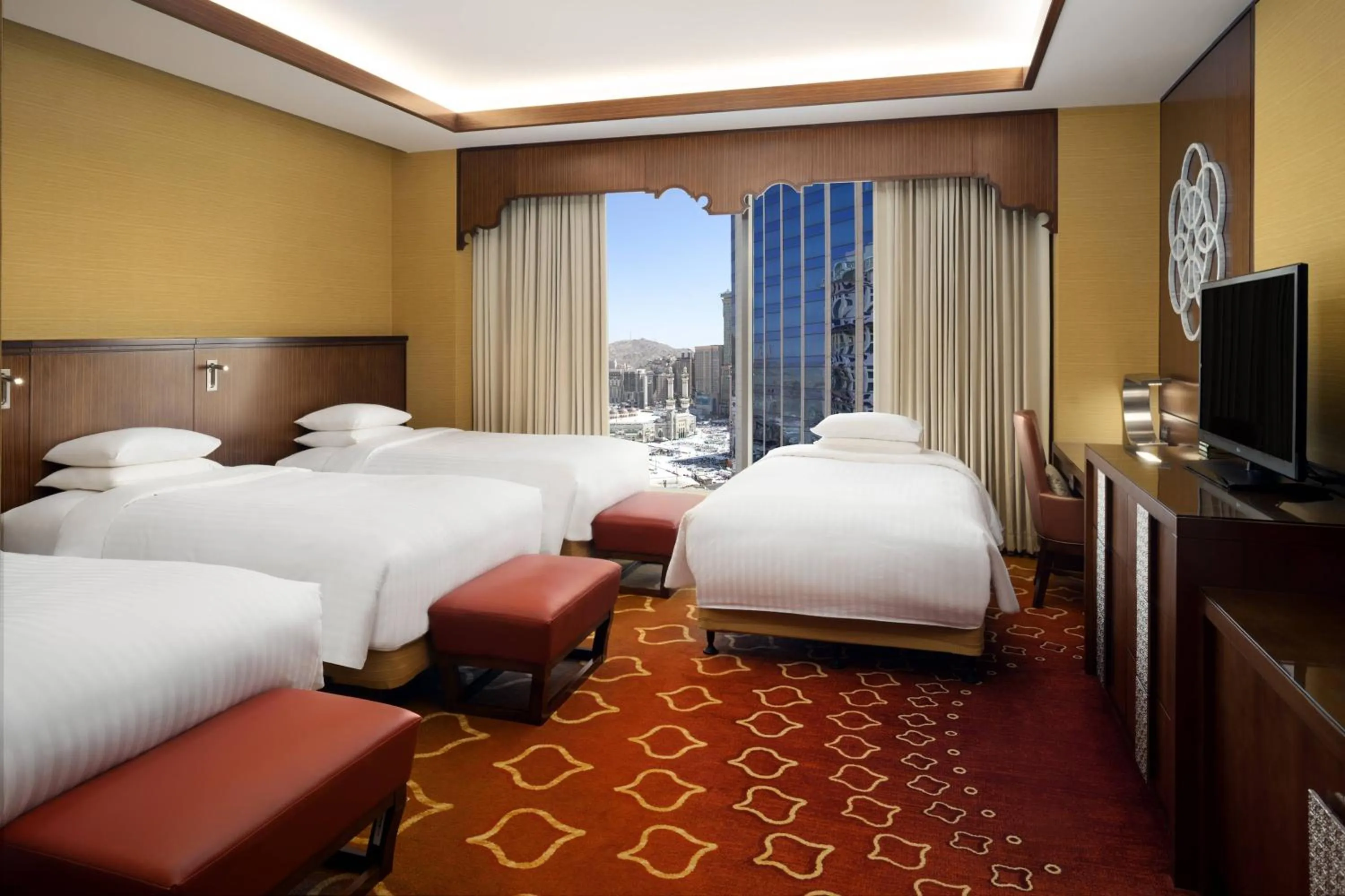 Photo of the whole room, Bed in Marriott Hotel Jabal Omar Makkah
