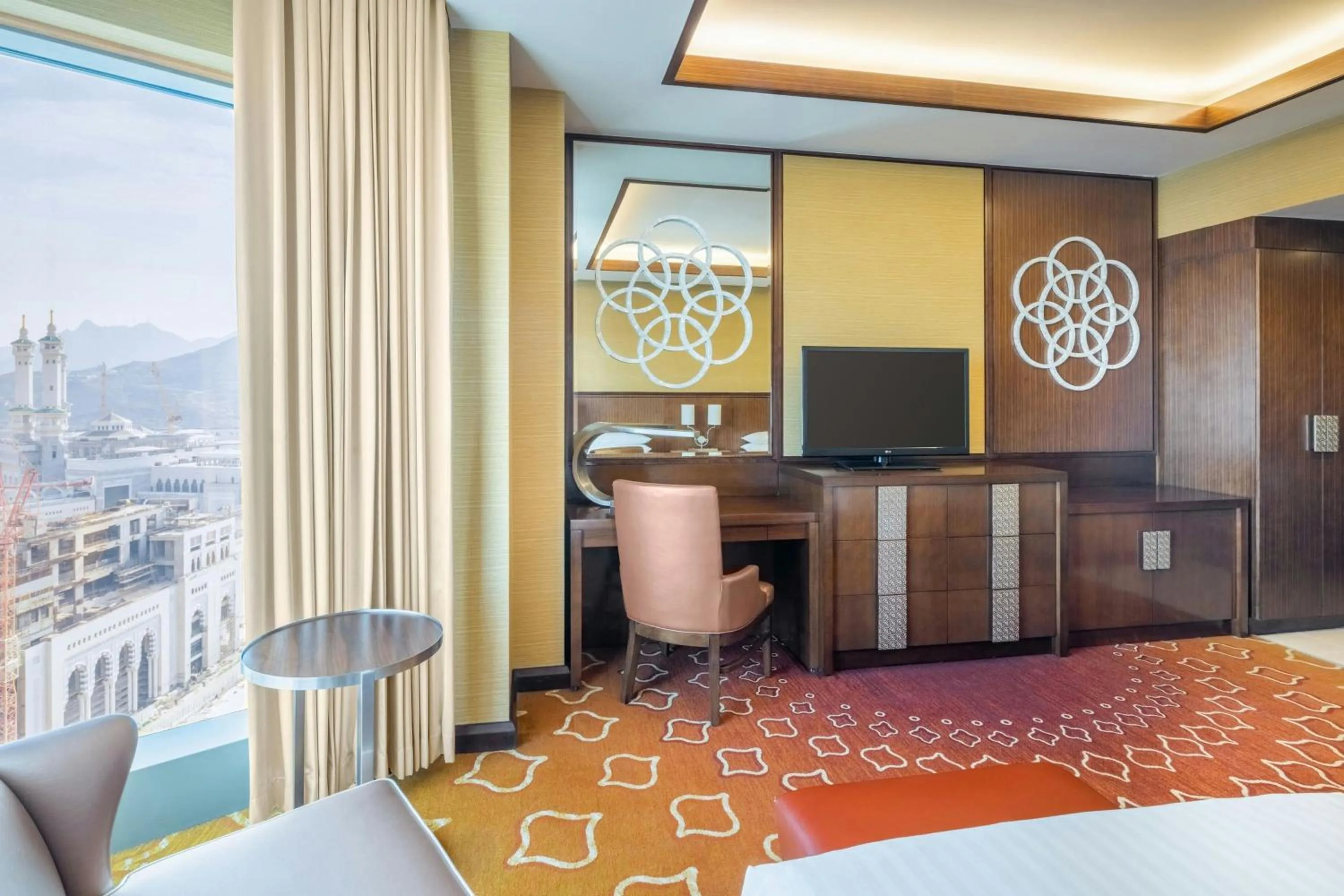 Photo of the whole room in Marriott Hotel Jabal Omar Makkah