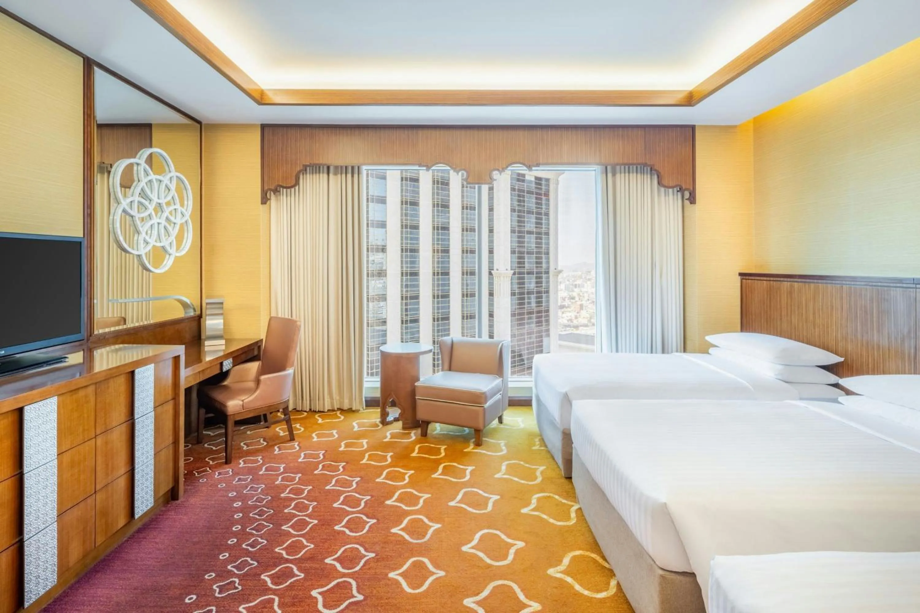 Photo of the whole room, Bed in Marriott Hotel Jabal Omar Makkah