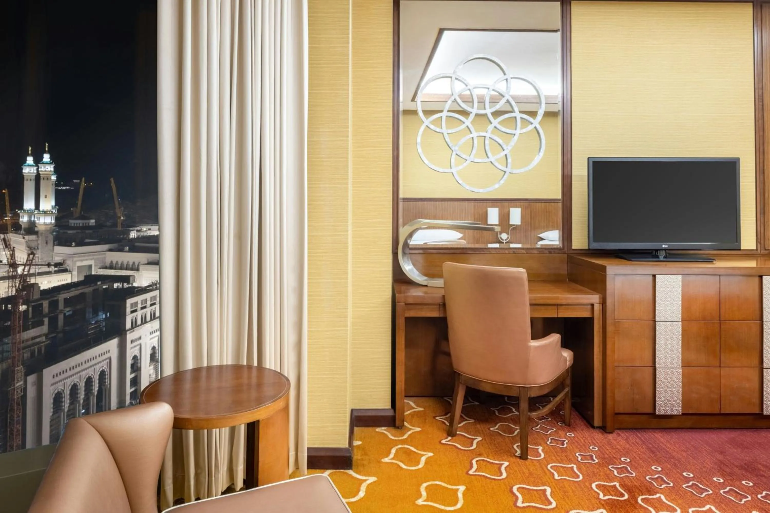 Photo of the whole room in Marriott Hotel Jabal Omar Makkah