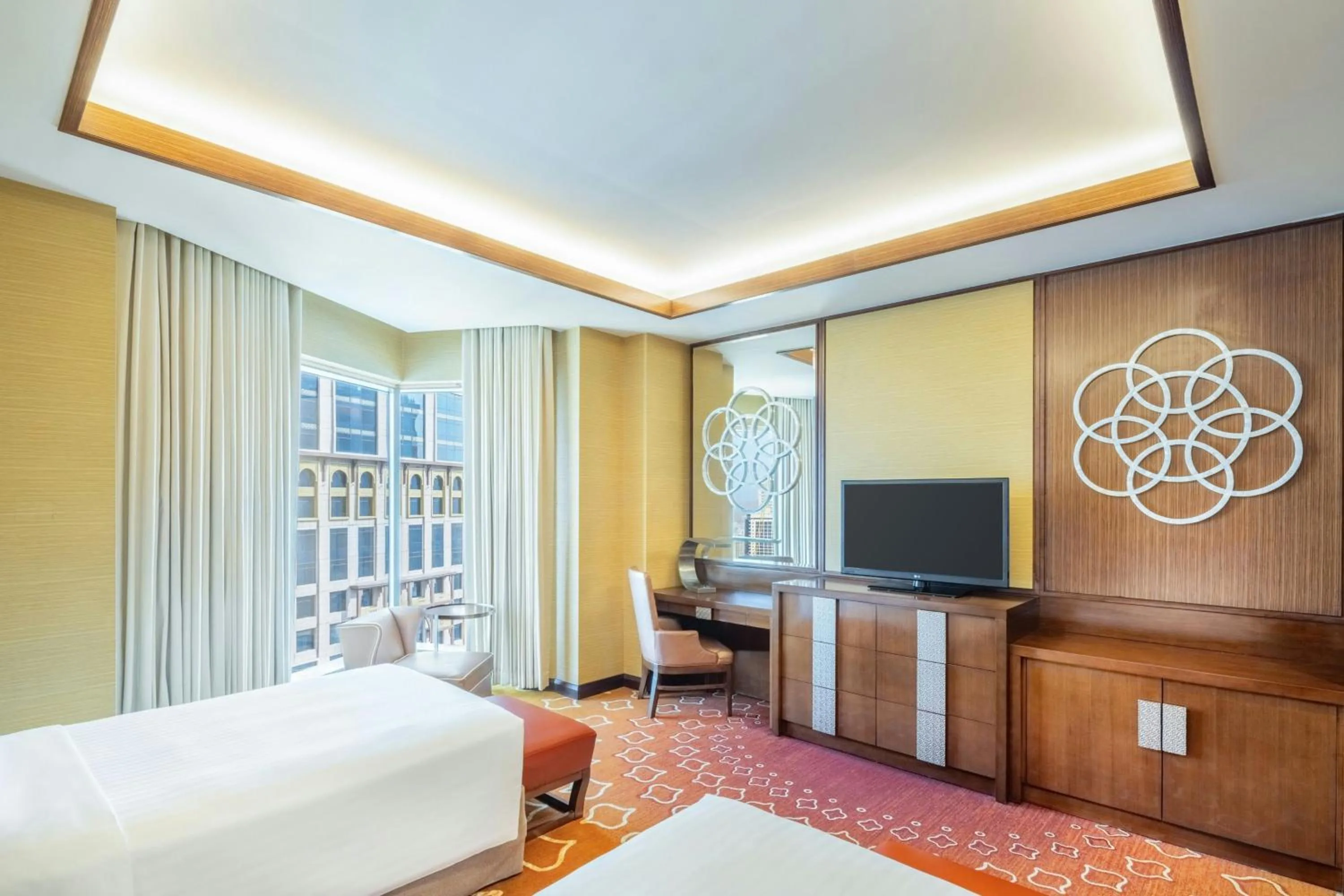 Photo of the whole room, Bed in Marriott Hotel Jabal Omar Makkah