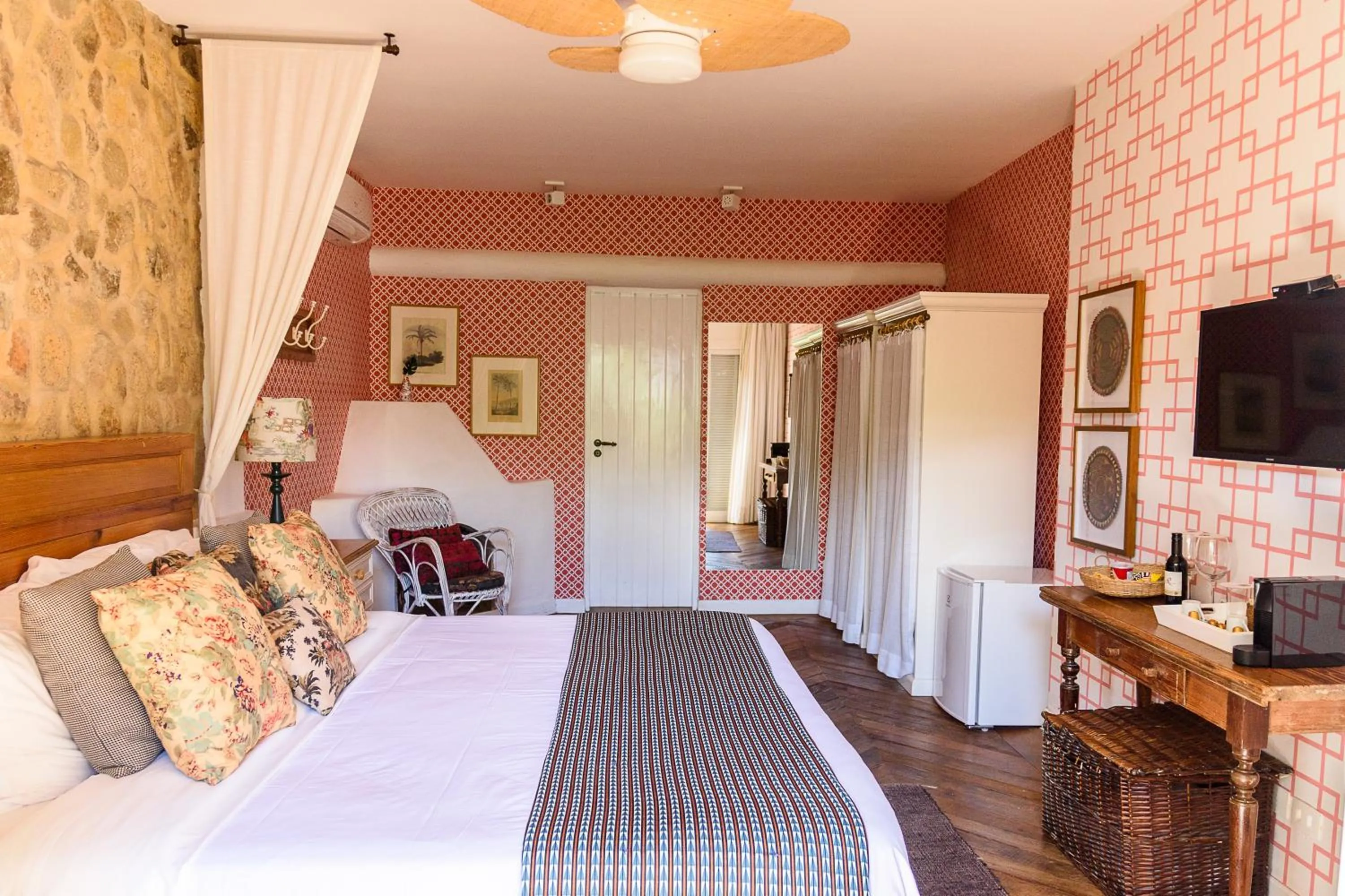 Bed in TW Guaimbê Exclusive Suítes