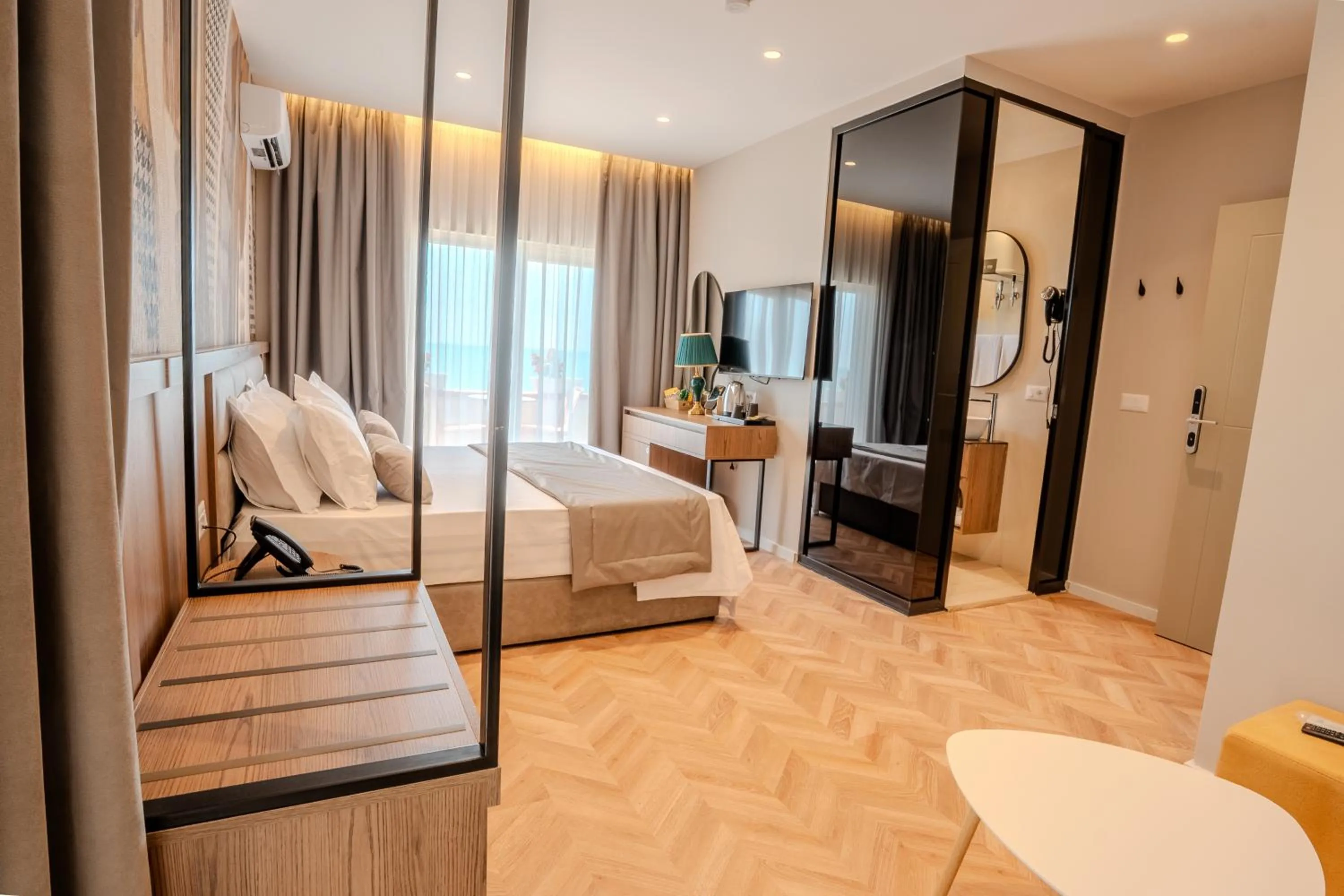 TV and multimedia, Bed in Vila Lasko Hotel