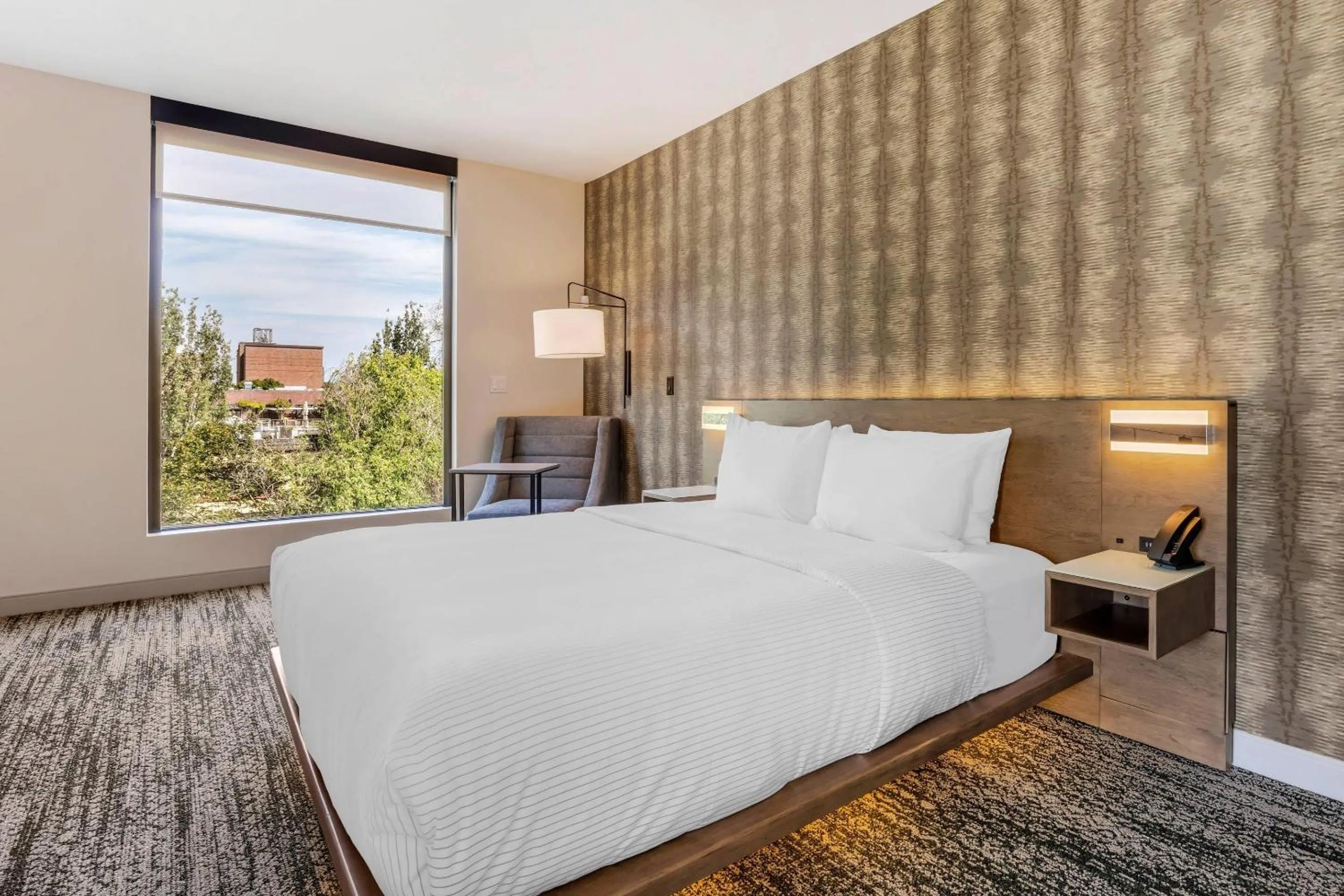 Bedroom, Bed in Cambria Hotel Portland - Pearl District