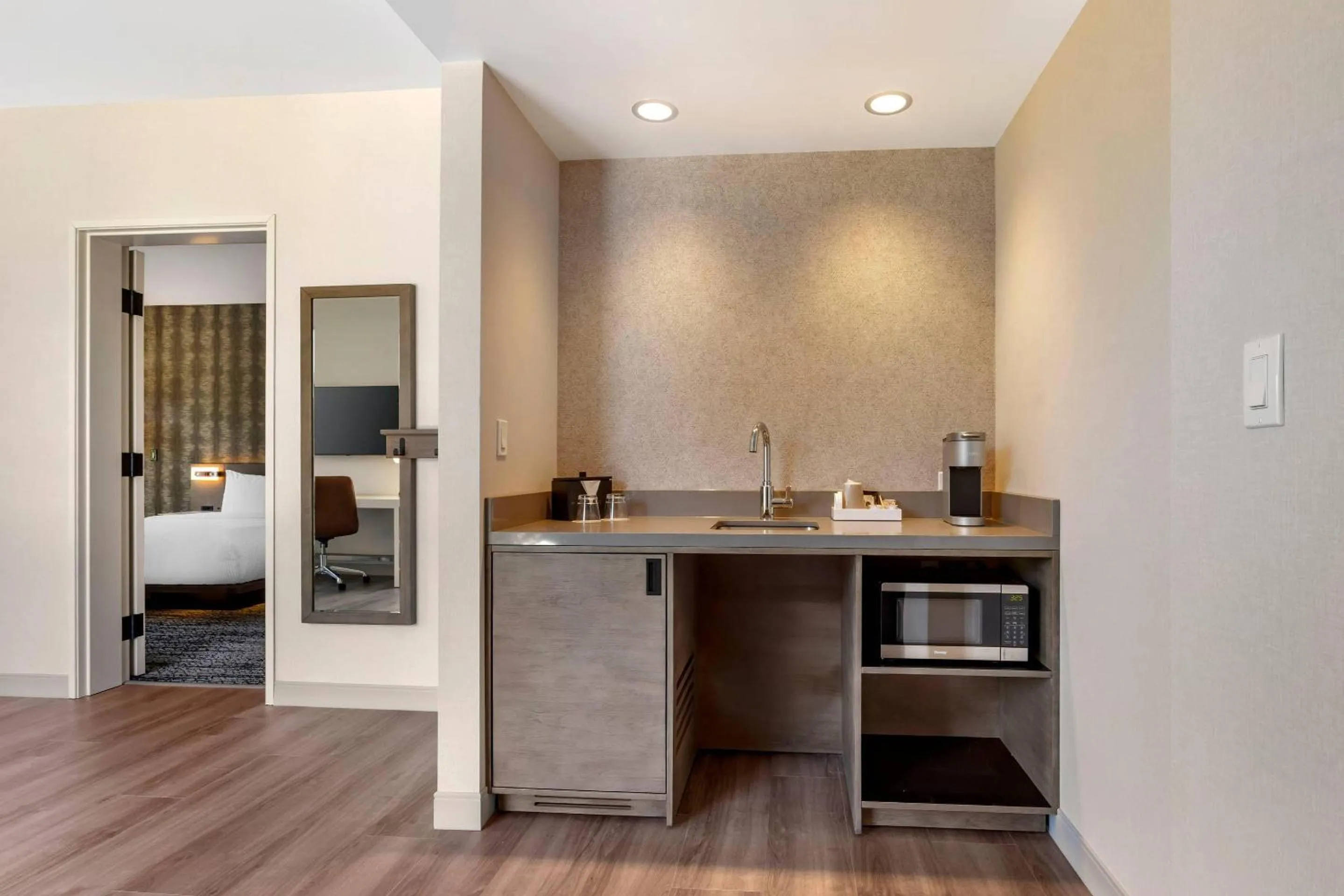 Bedroom, Bed in Cambria Hotel Portland - Pearl District