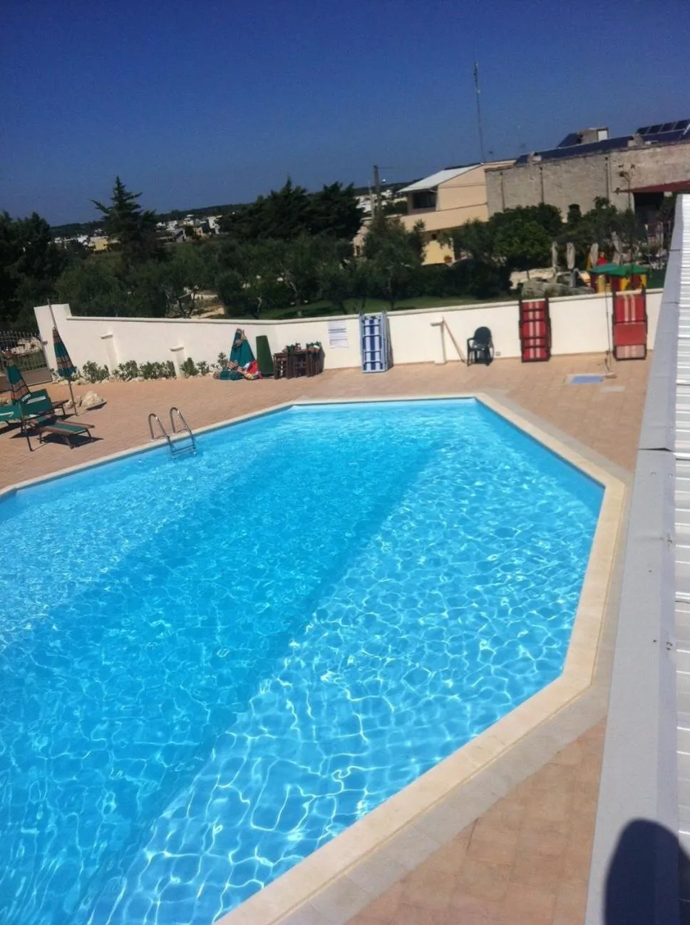 Swimming pool in B&B Alicino