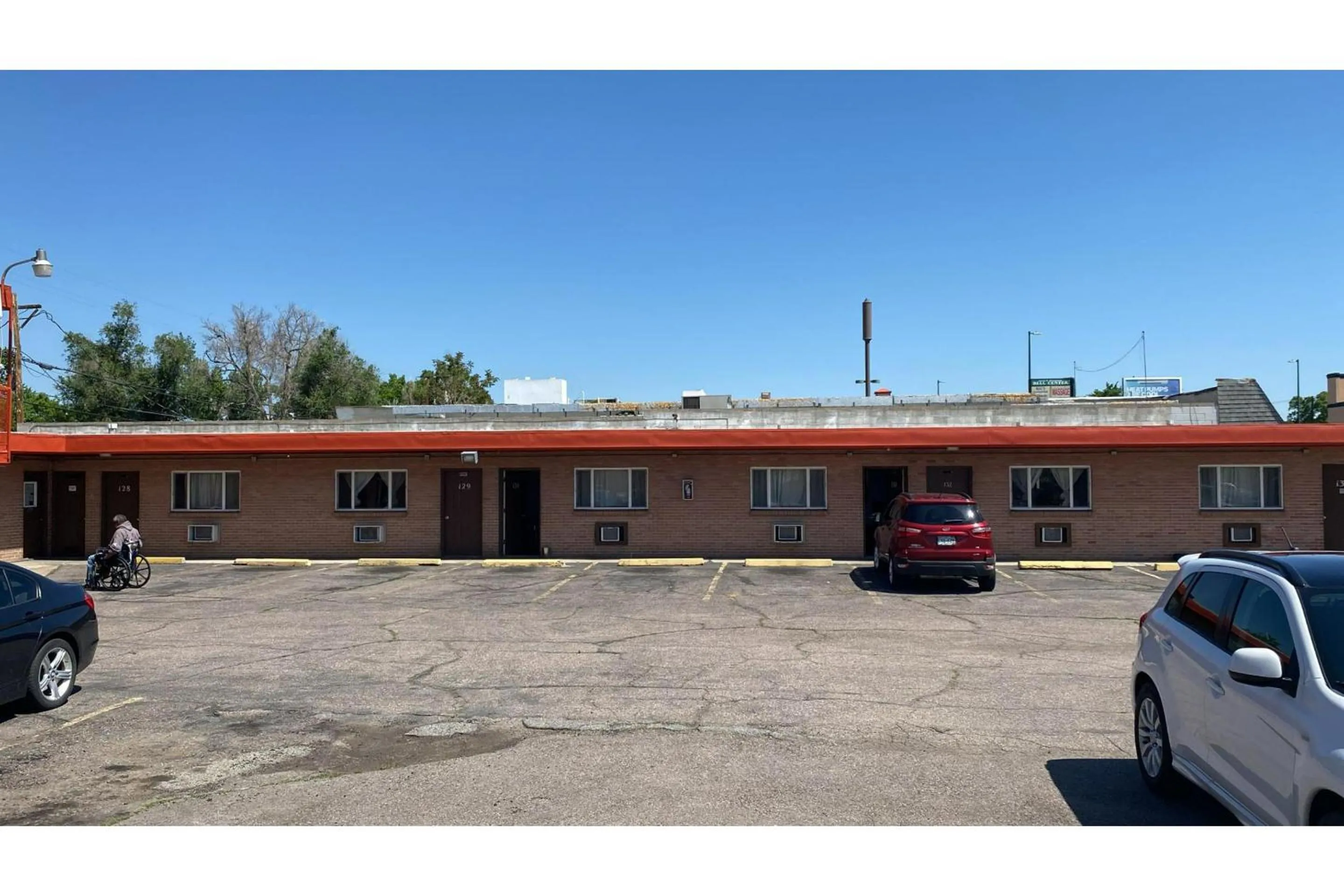 Parking in Hotel O Englewood-South Denver CO