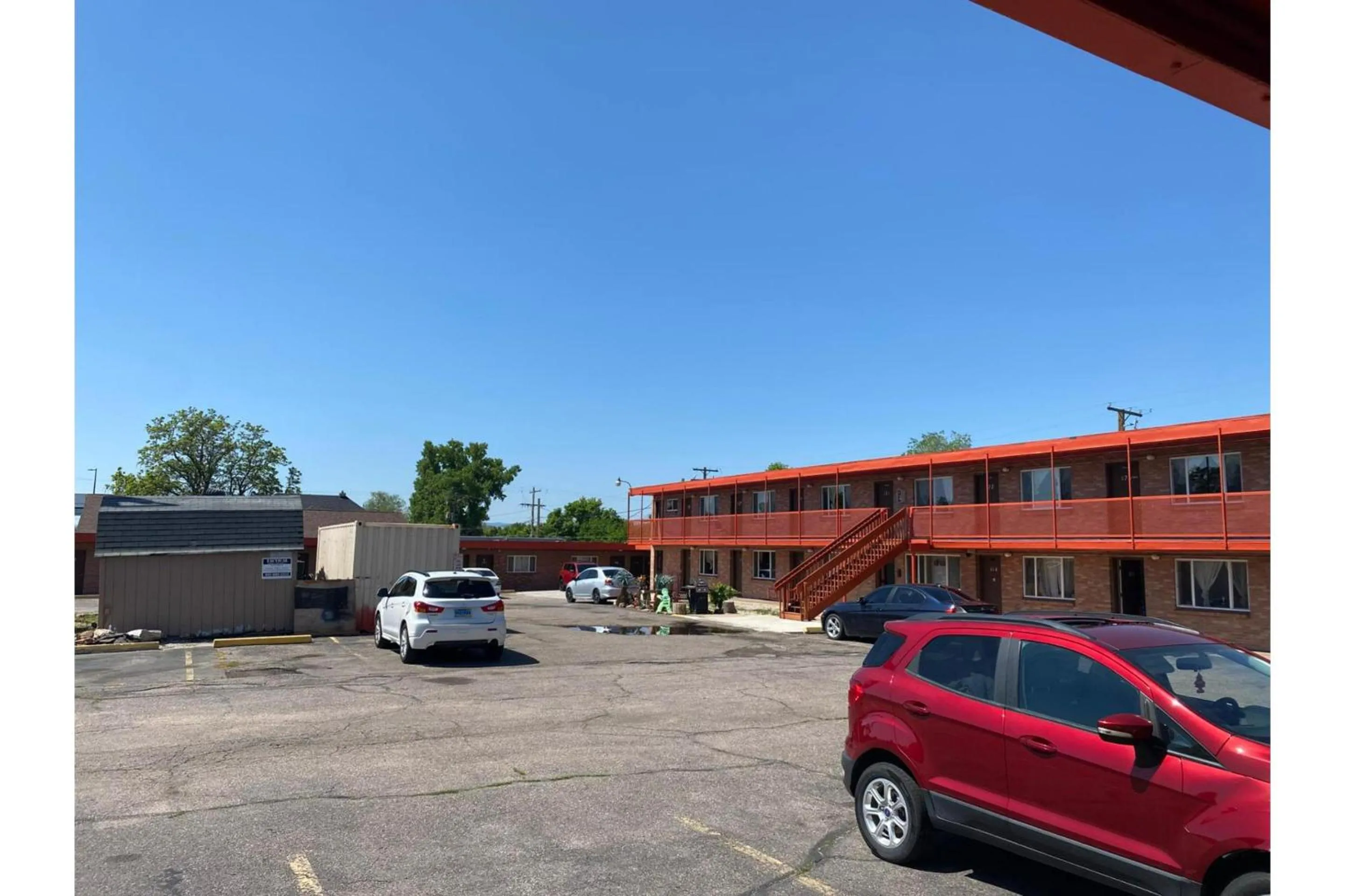 Parking in Hotel O Englewood-South Denver CO