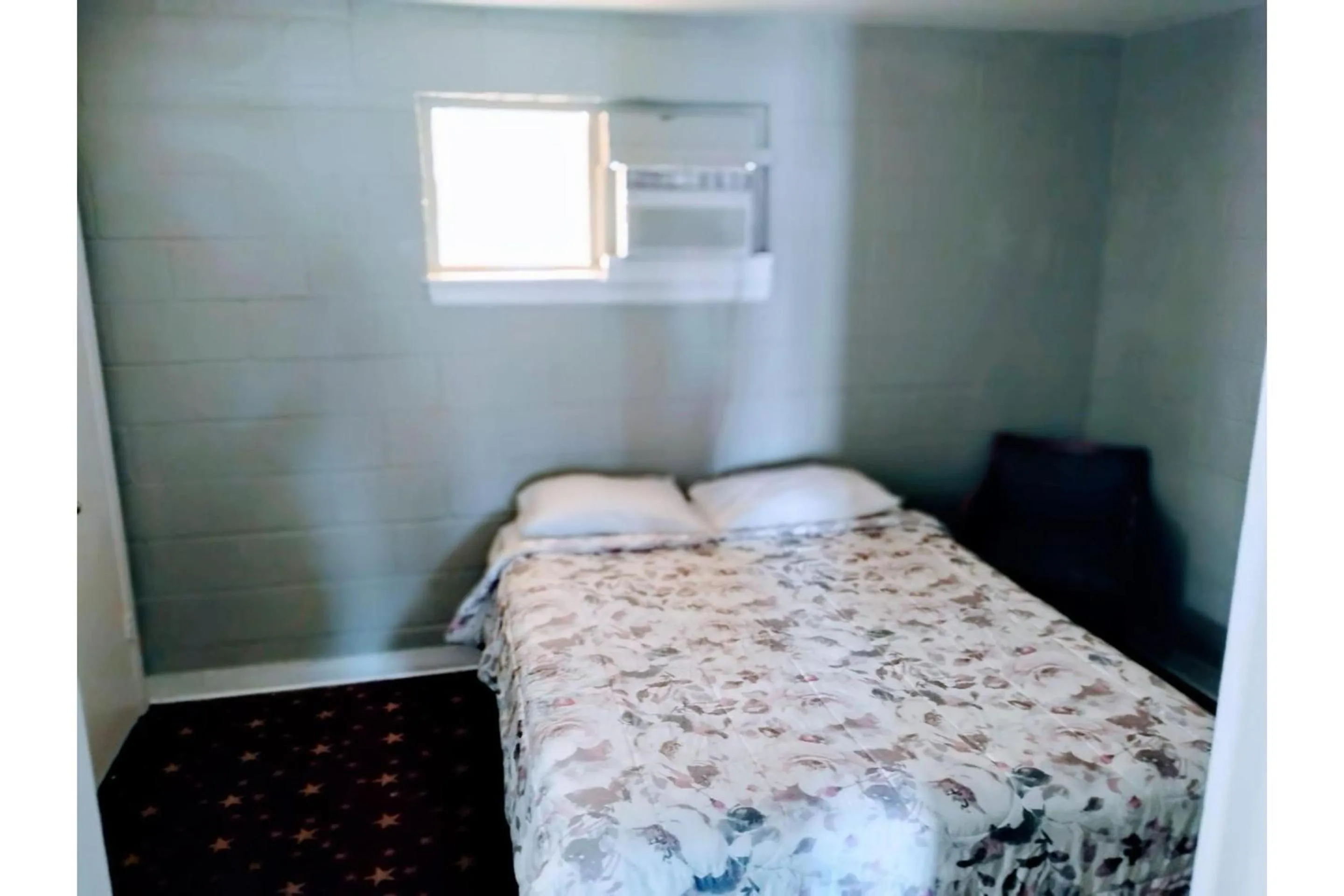 Bedroom, Bed in Hotel O Englewood-South Denver CO
