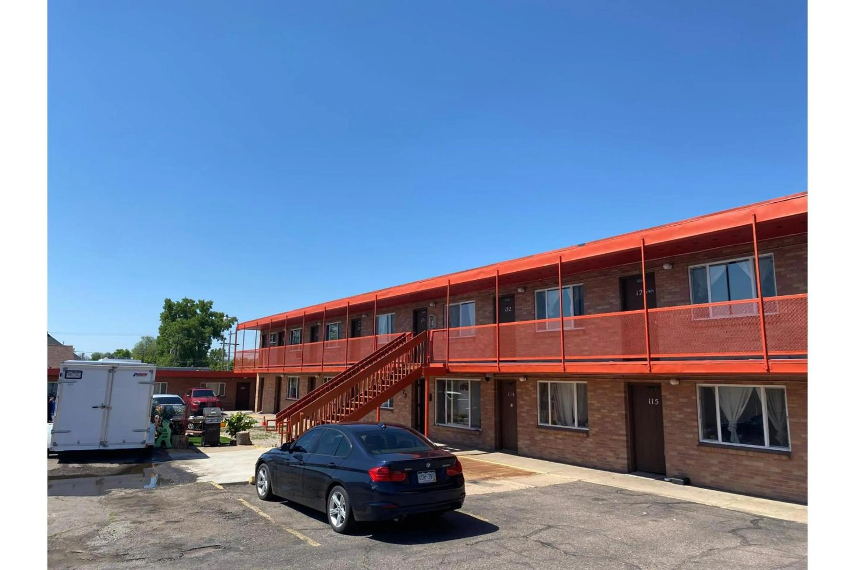 Parking in Hotel O Englewood-South Denver CO