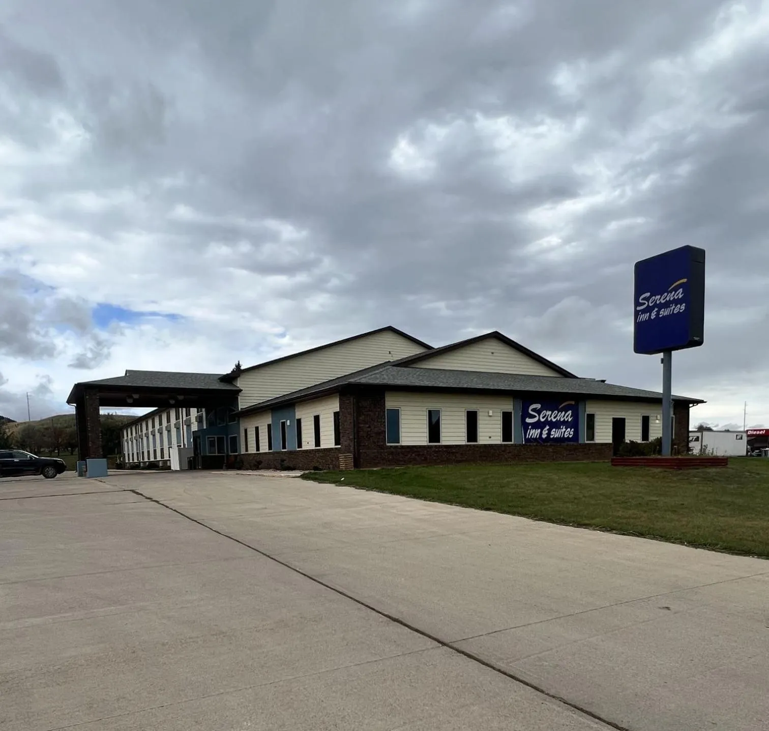 Property building in Serena Inn & Suites