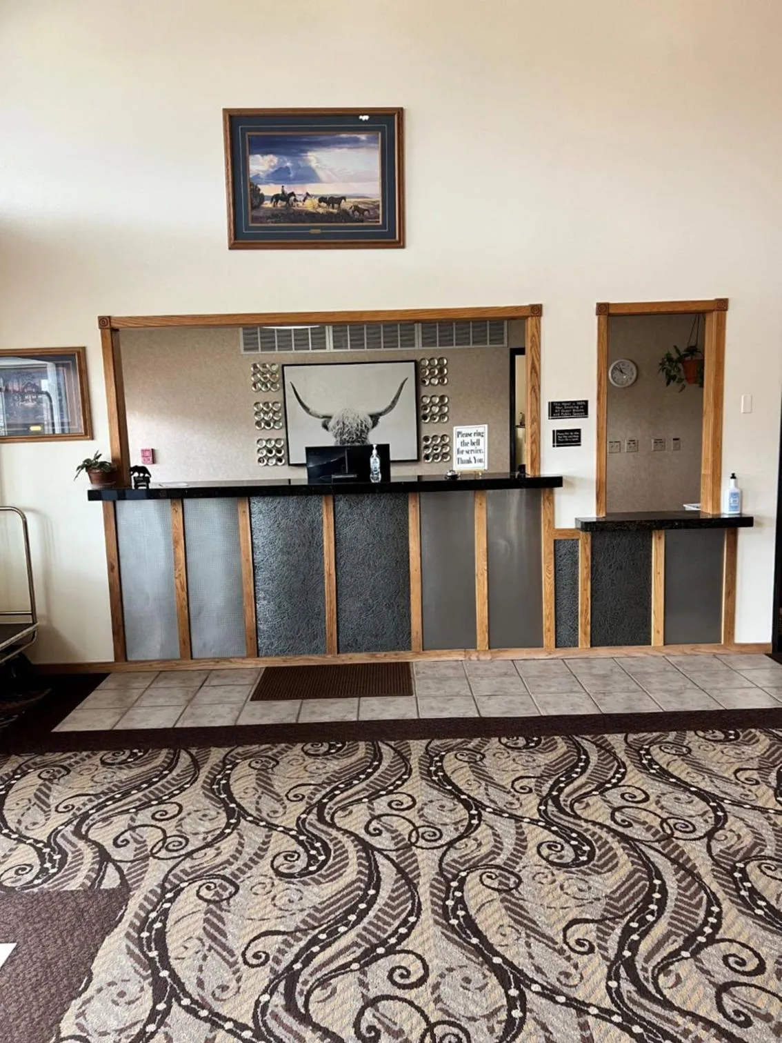 Lobby or reception in Serena Inn & Suites