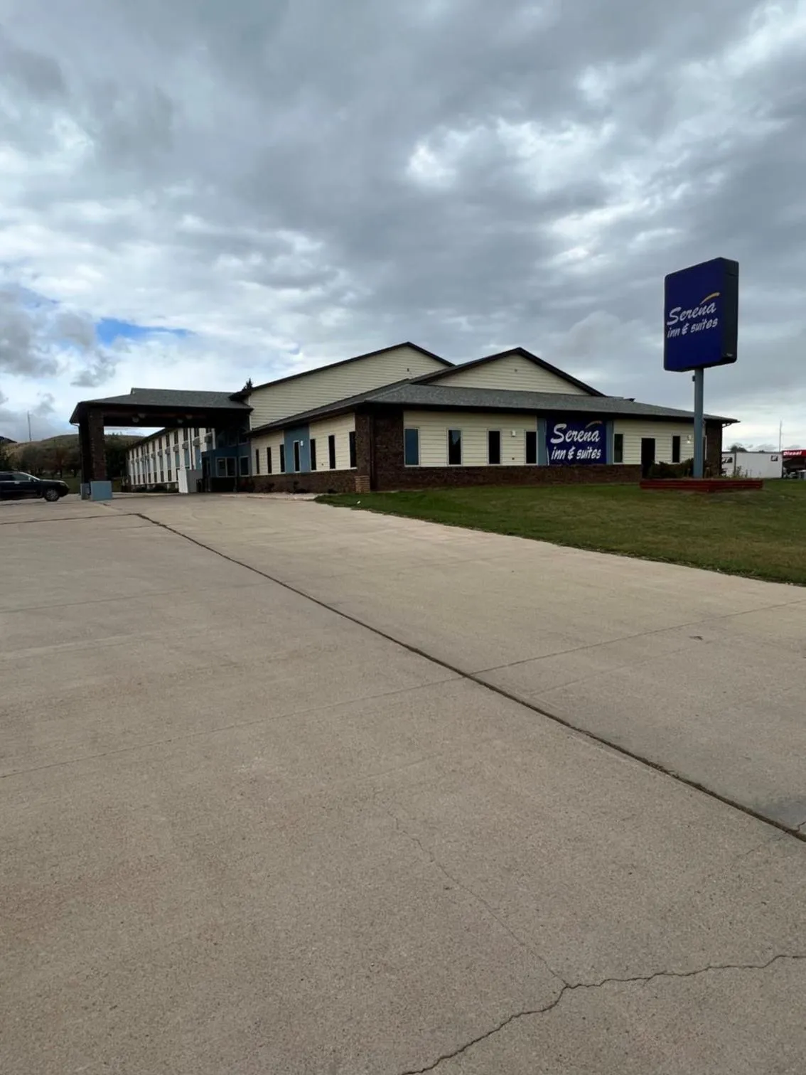 Property building in Serena Inn & Suites