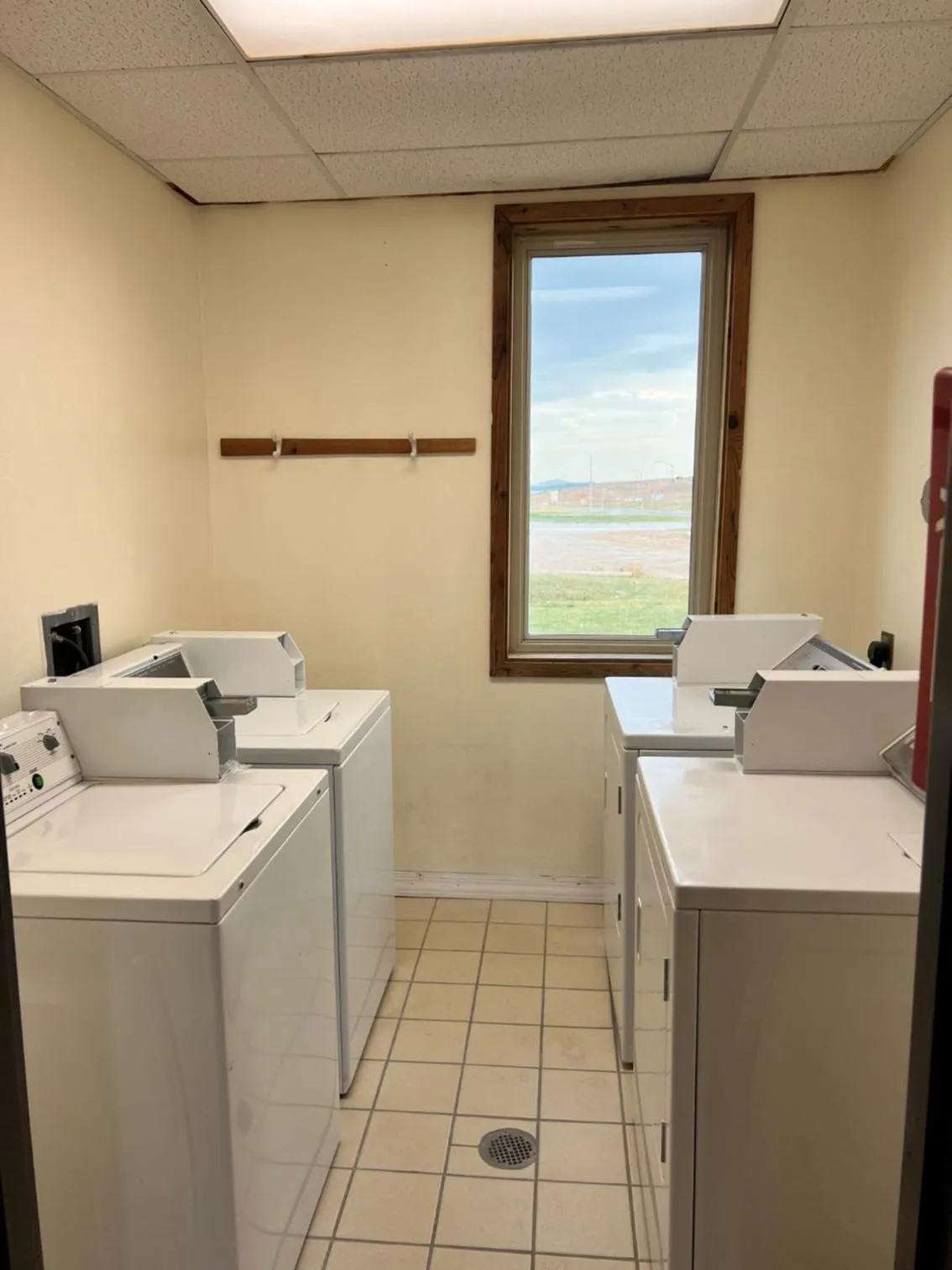 laundry in Serena Inn & Suites