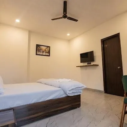 Deluxe Room (2 Adults + 1 Child) - single occupancy in The Lagoon